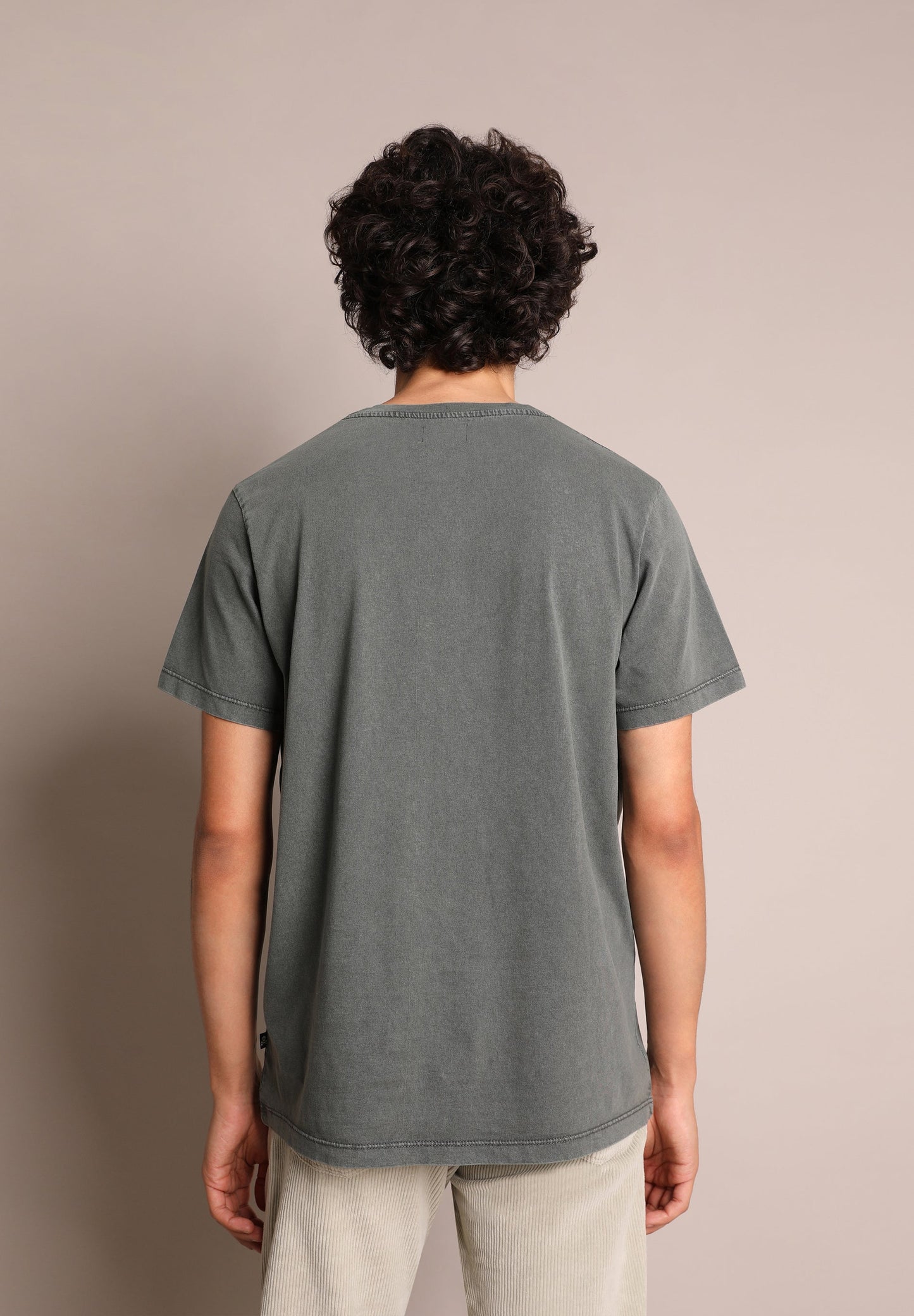 CAMISETA LAVADA SCALPERS STUDIO
