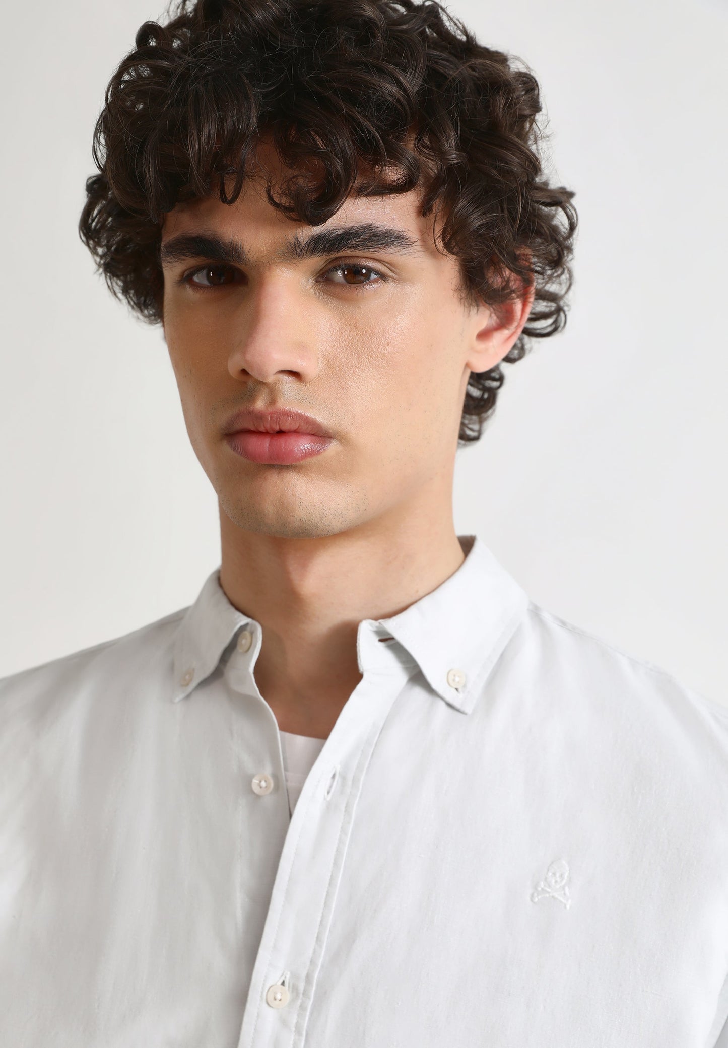 CAMISA CUELLO BOTONES