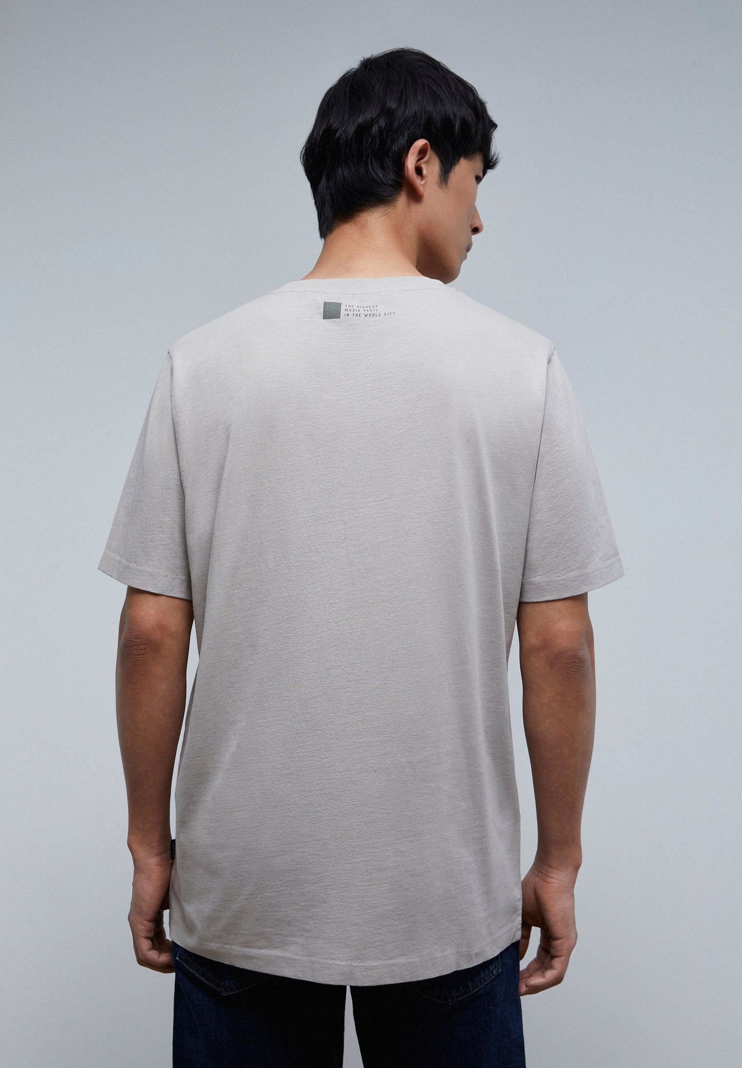 CAMISETA LAVADA PRINT FRONTAL FESTIVAL
