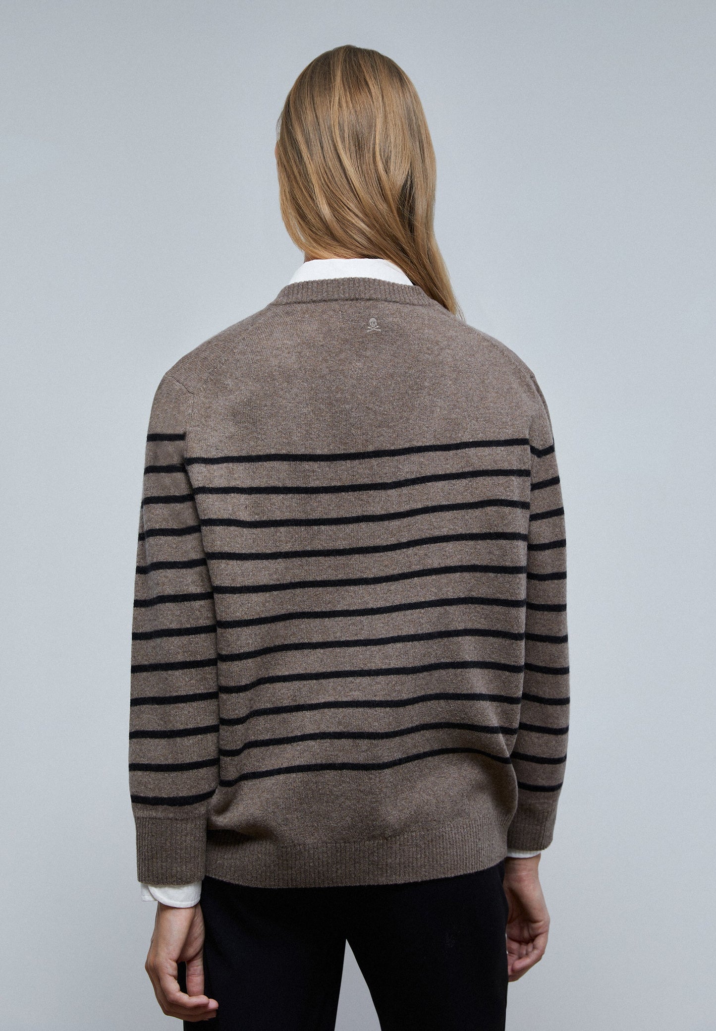 JERSEY RAYAS DETALLE ESCOTE