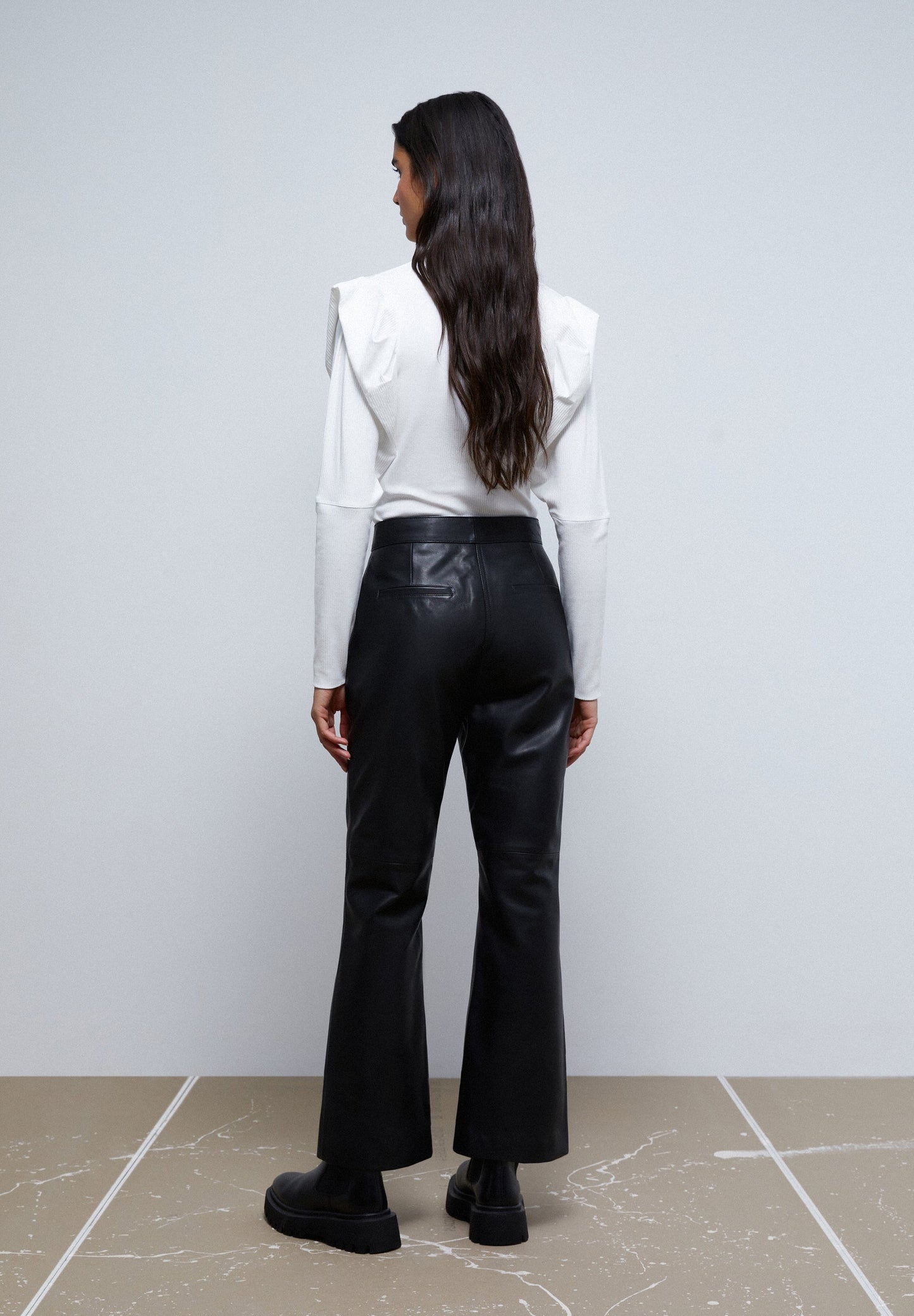 PANTALÓN ANKLE FLARE PIEL