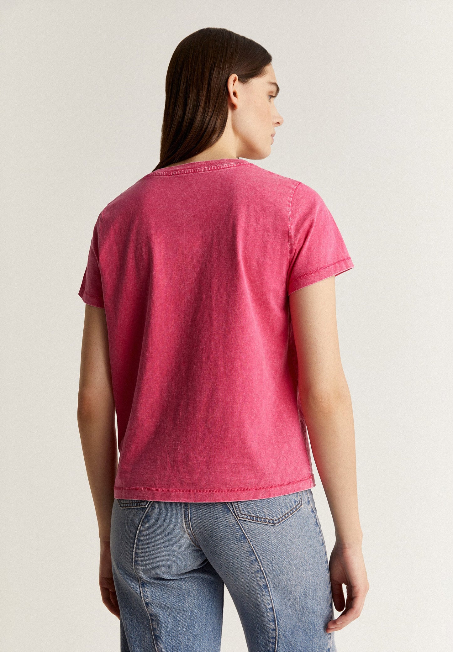 CAMISETA LOGO BORDADO