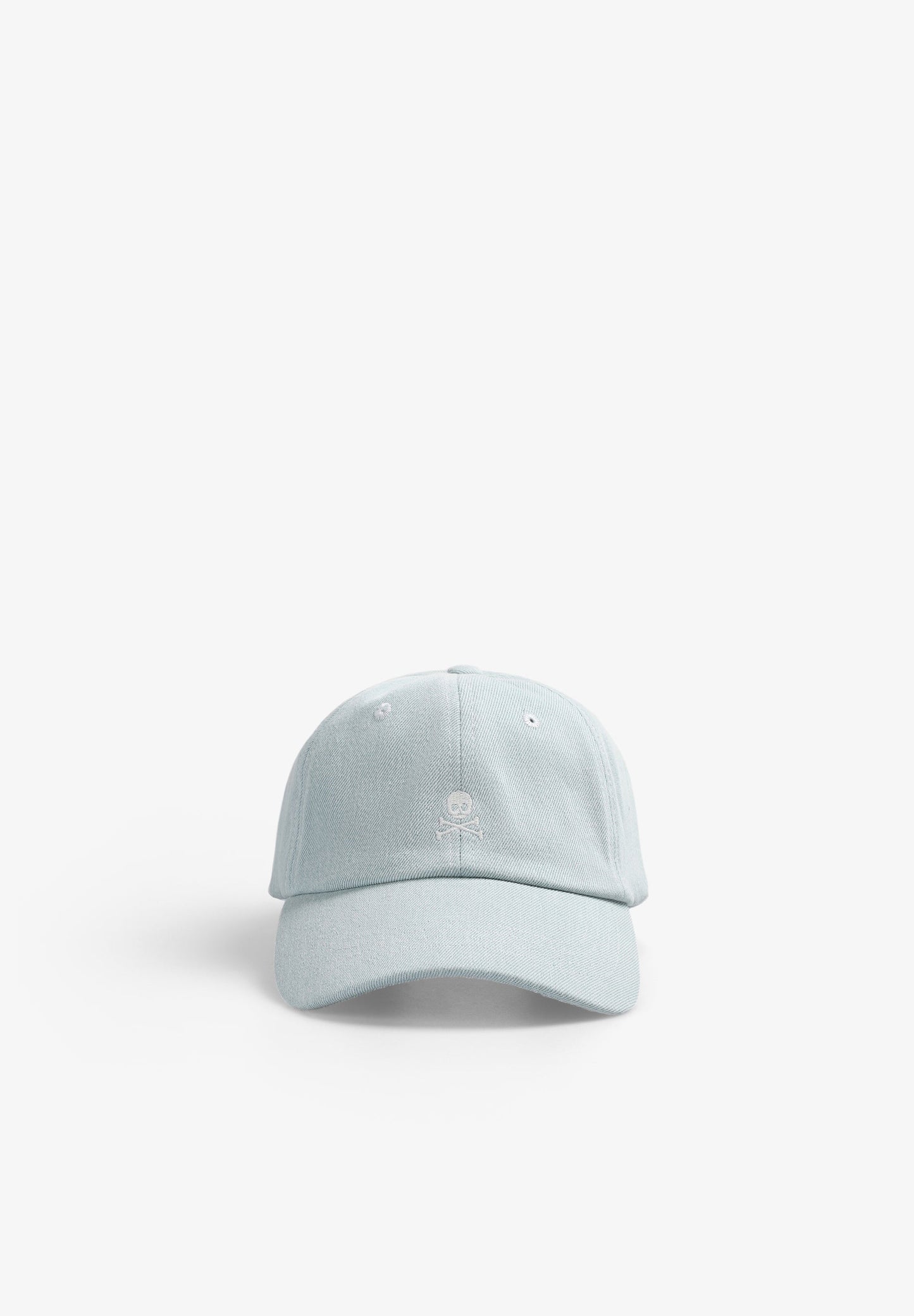 GORRA CALAVERA BORDADA TONO