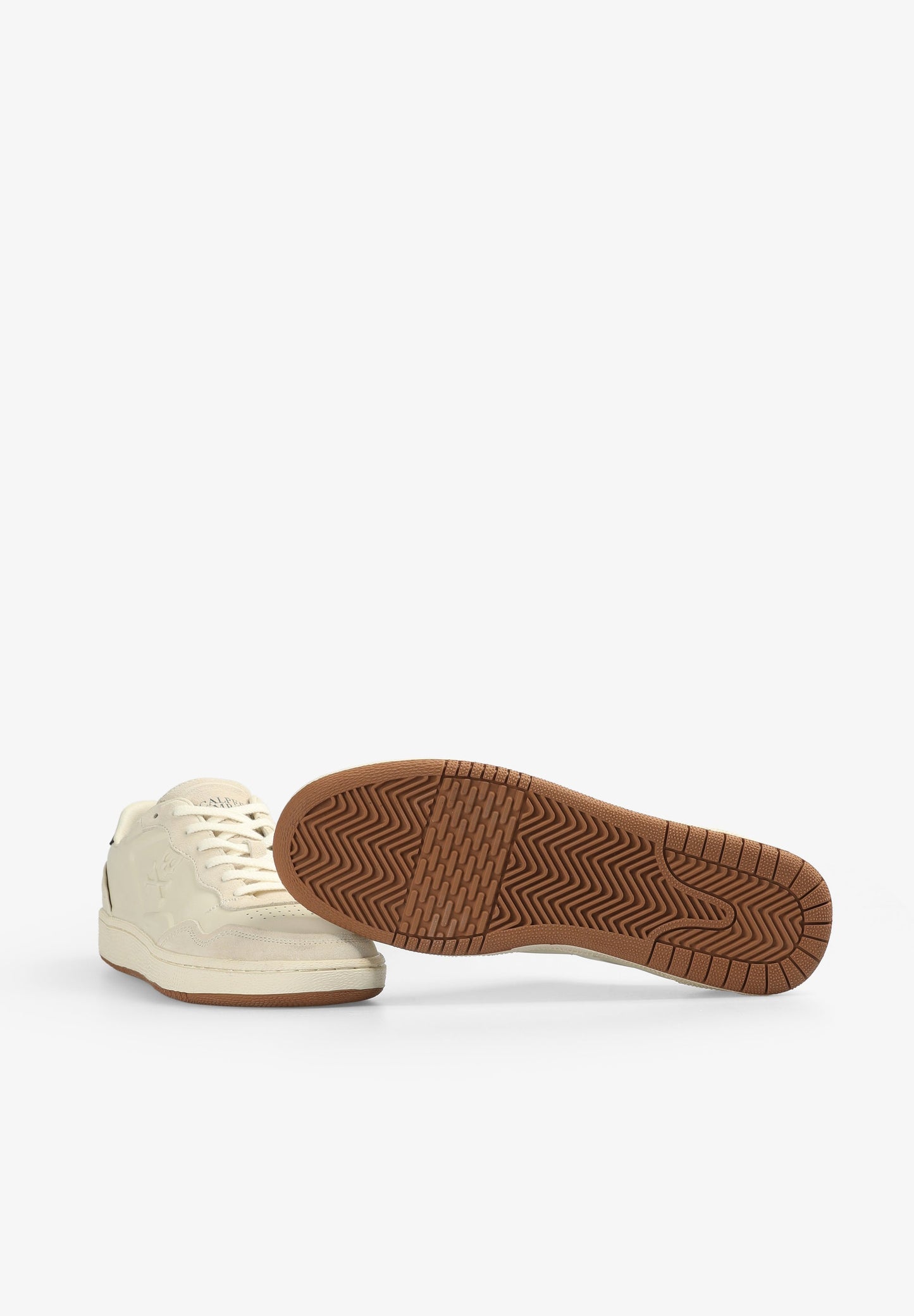 SNEAKERS NAPA DETALLE RELIEVE