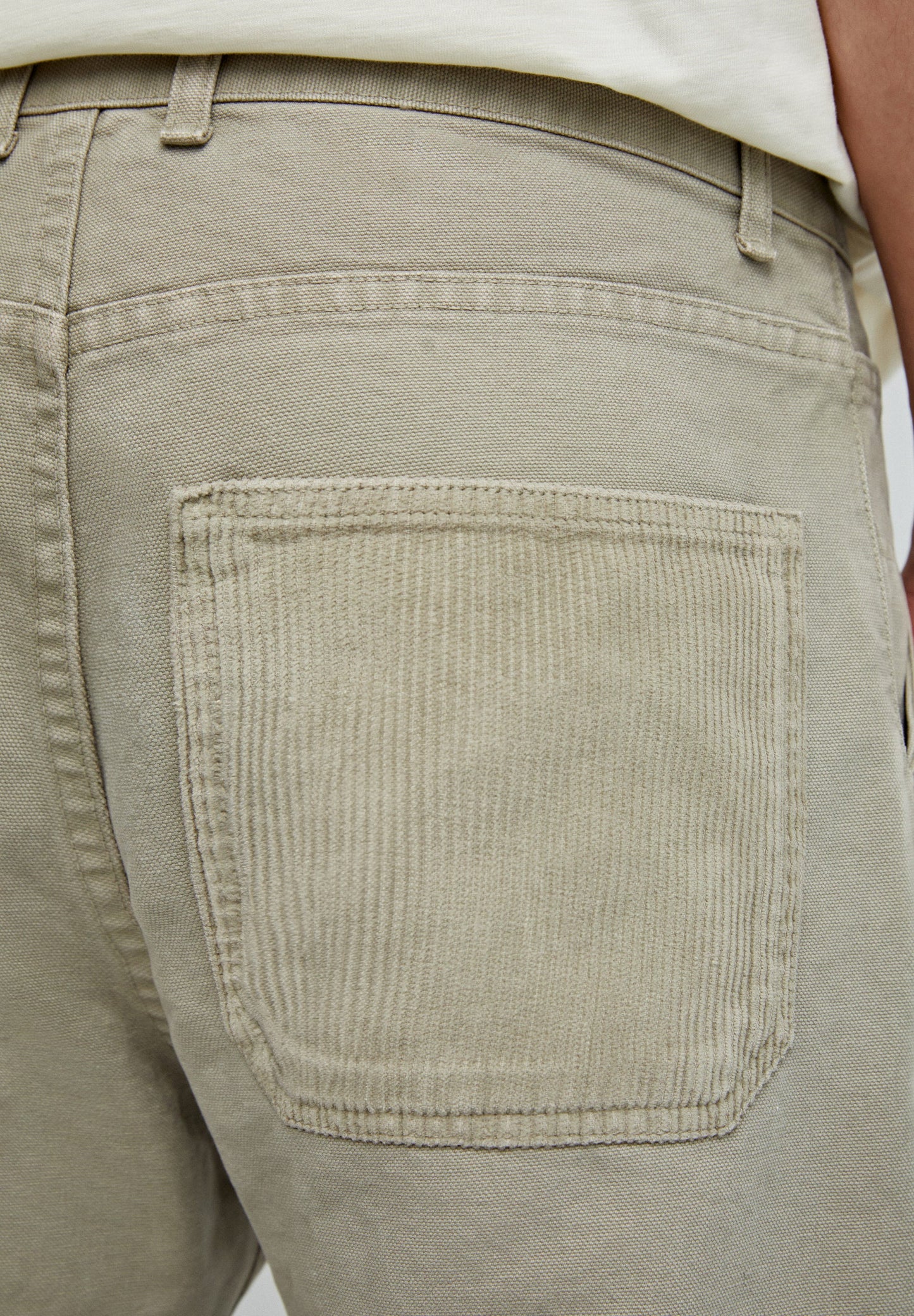 PANTALÓN DETALLE PANA