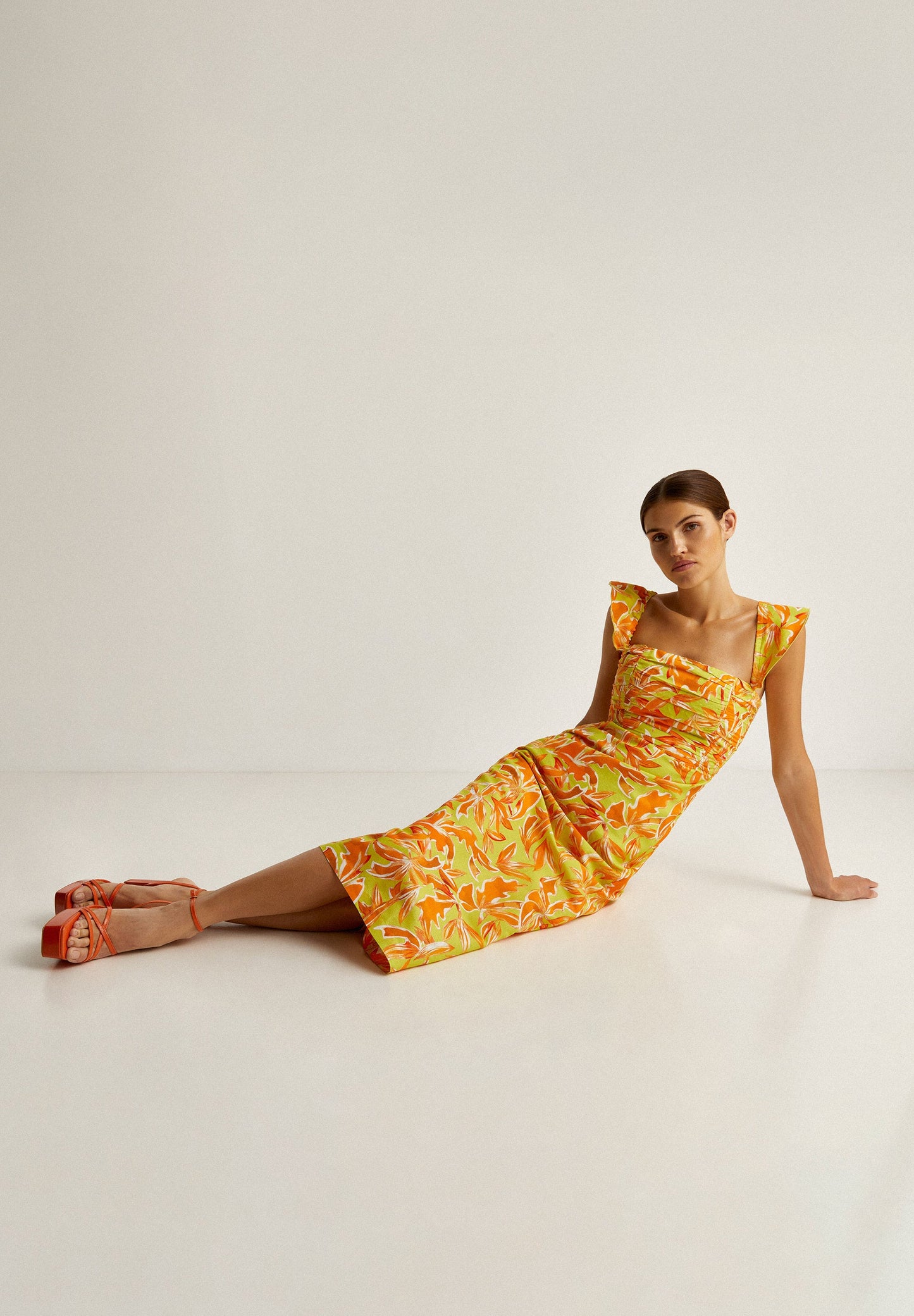 VESTIDO LINO MIDI DRAPEADO PECHO