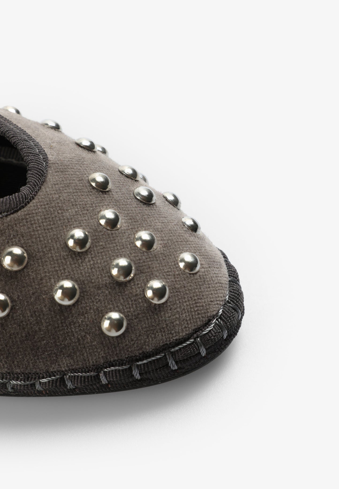 SLIPPERS TIRA TERCIOPELO TACHAS