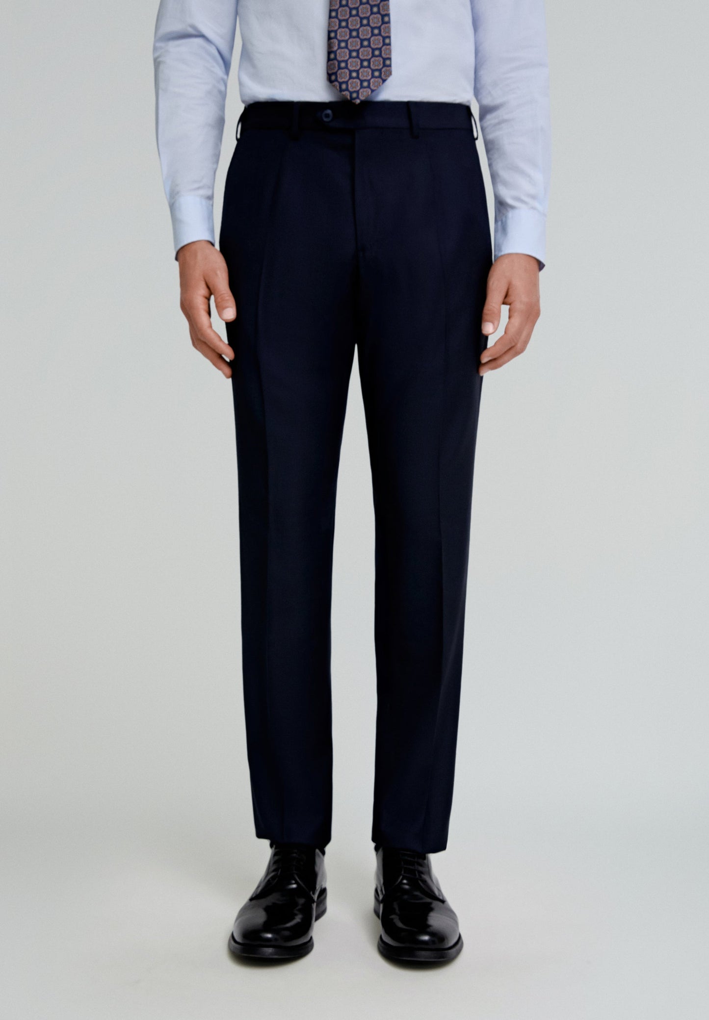 NEW DRESSY SUIT I