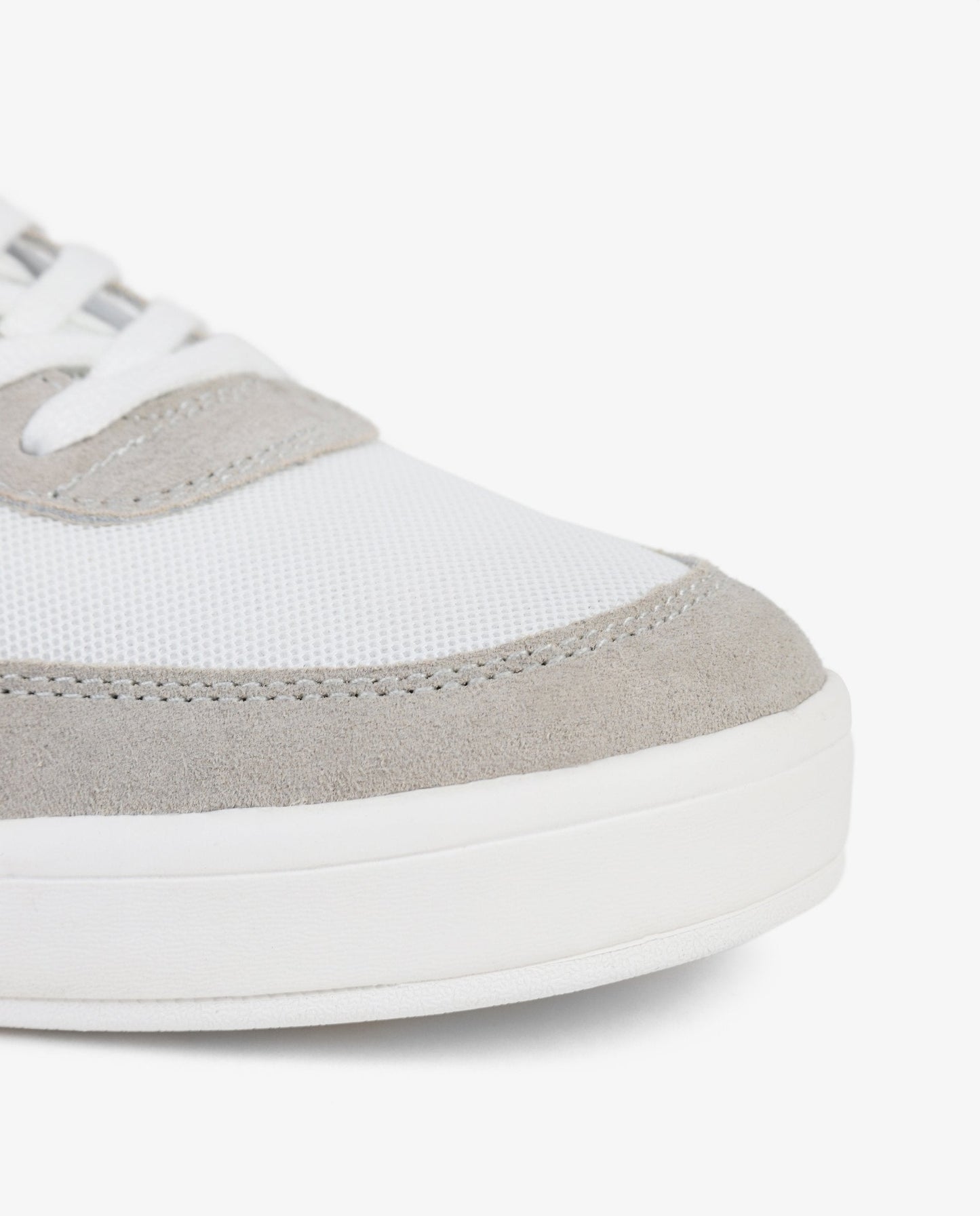 SNEAKERS CALAVERA CONTRASTE