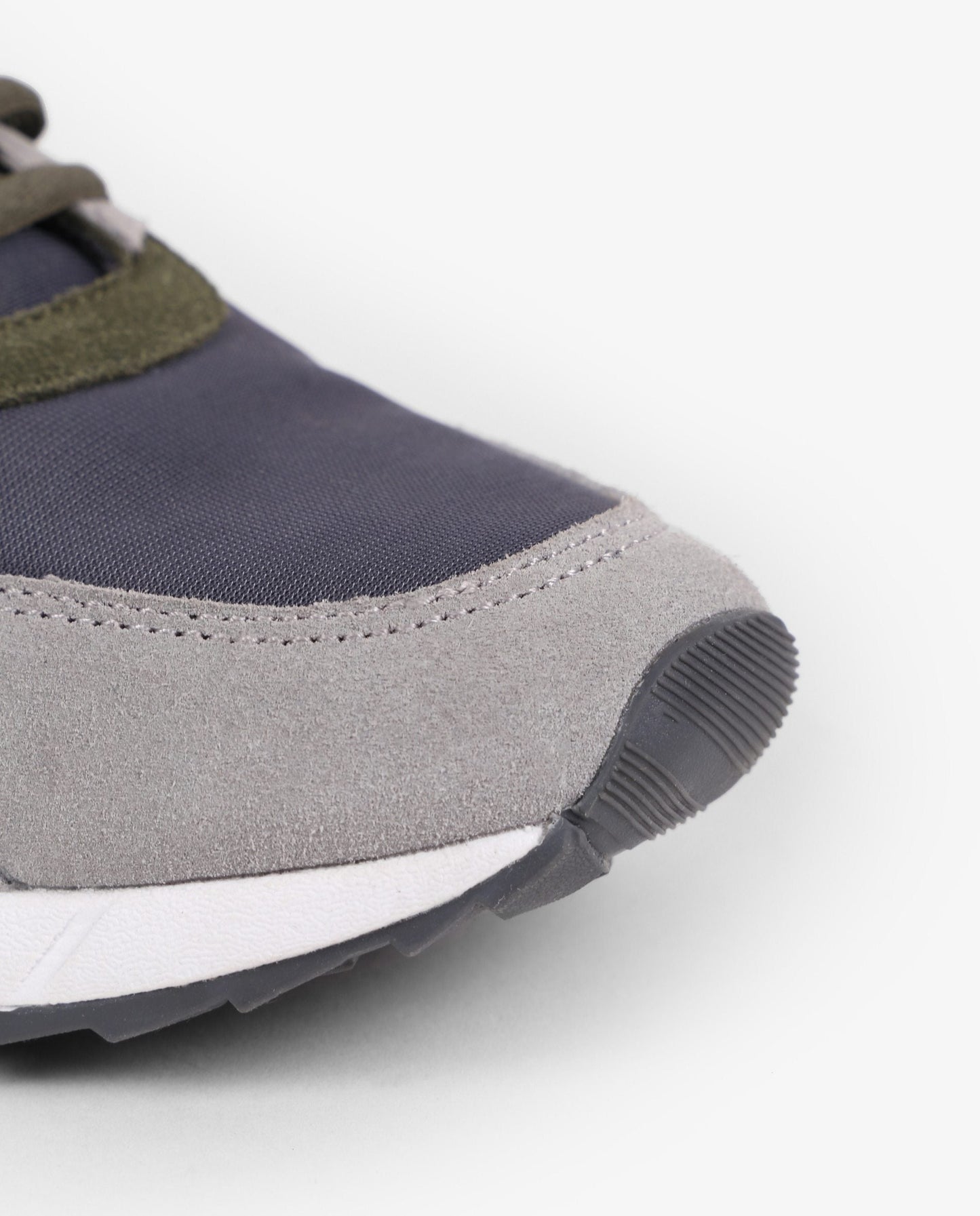 SNEAKERS COMBINADA SUELA ANCHA