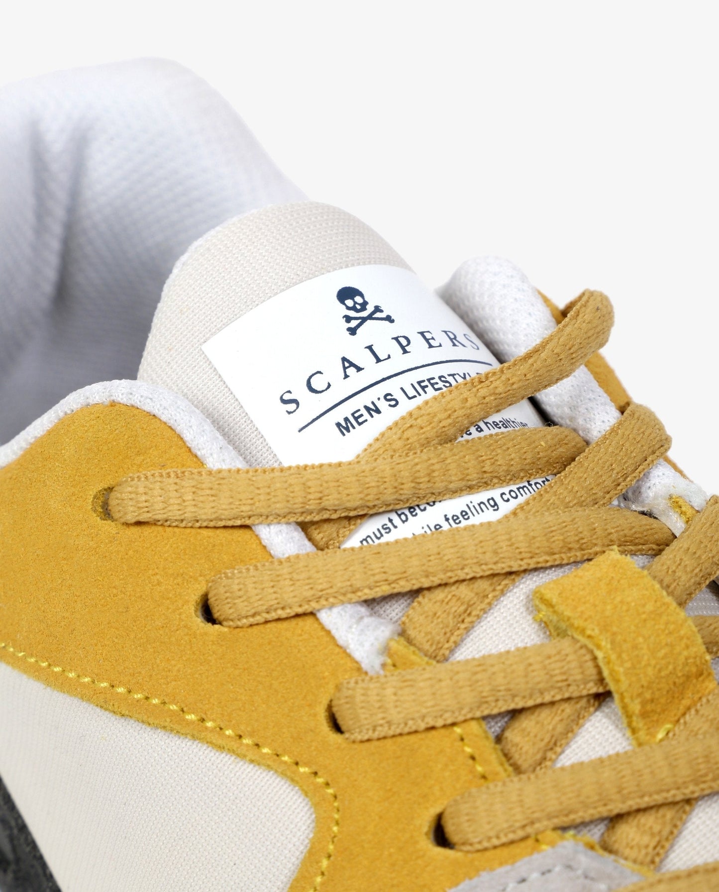 SNEAKERS COMBINADA SUELA ANCHA