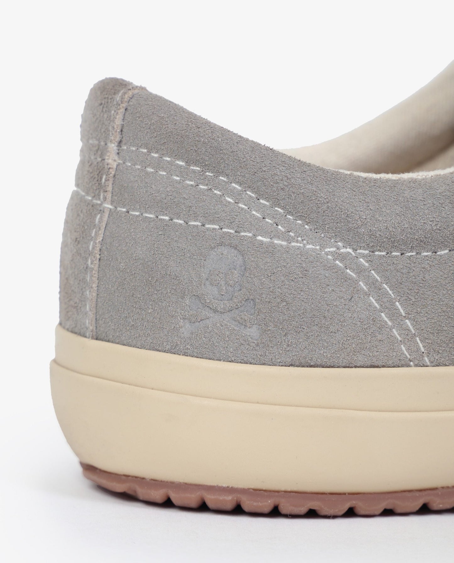 SNEAKERS ANTE FRIDAY