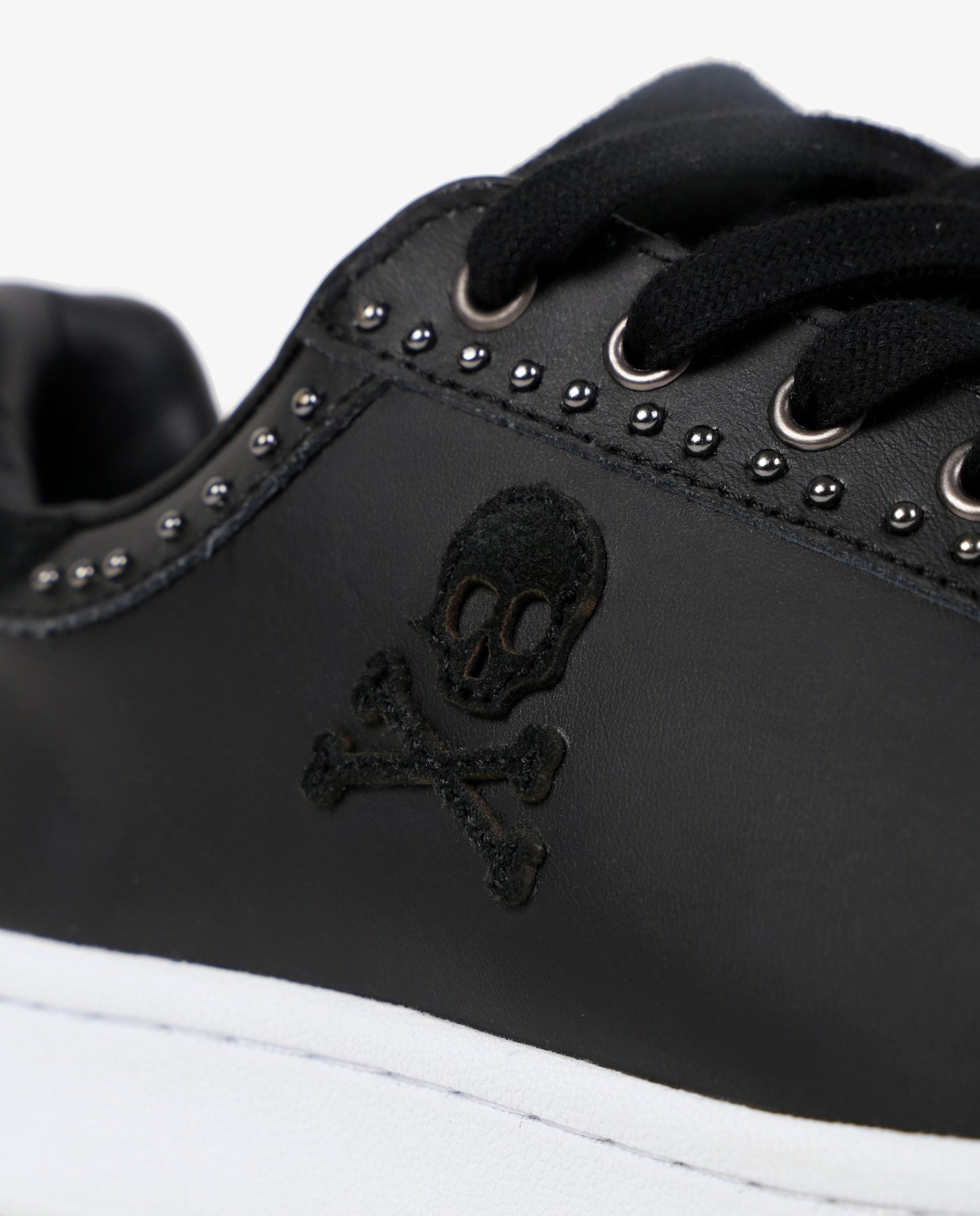 SNEAKERS TACHAS MILKY