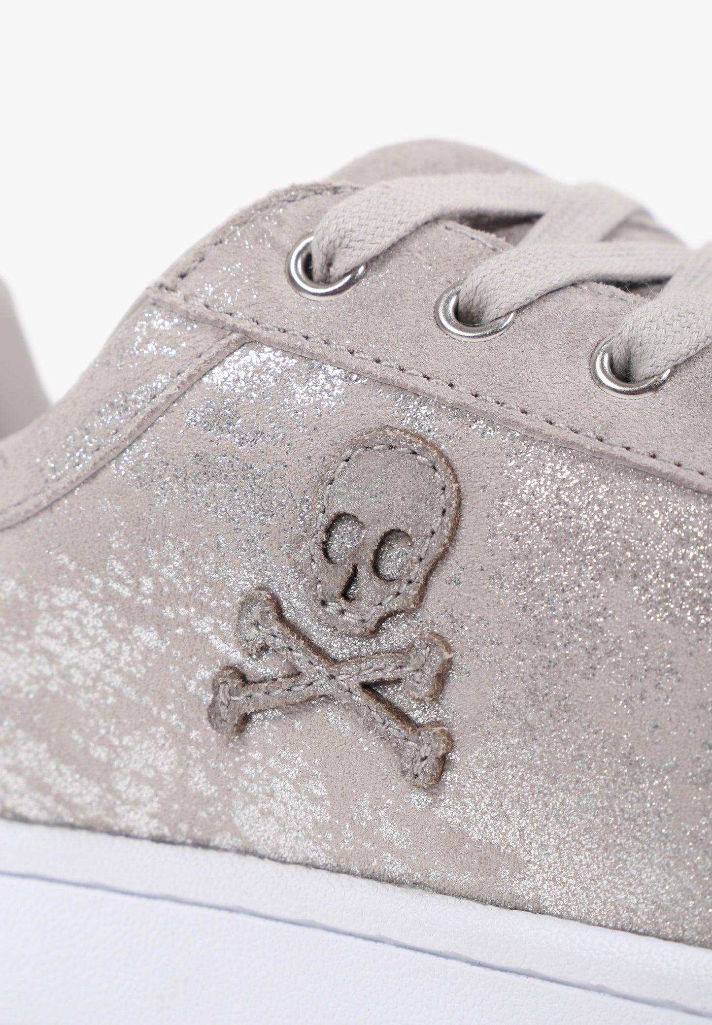 SNEAKERS METALIZADAS