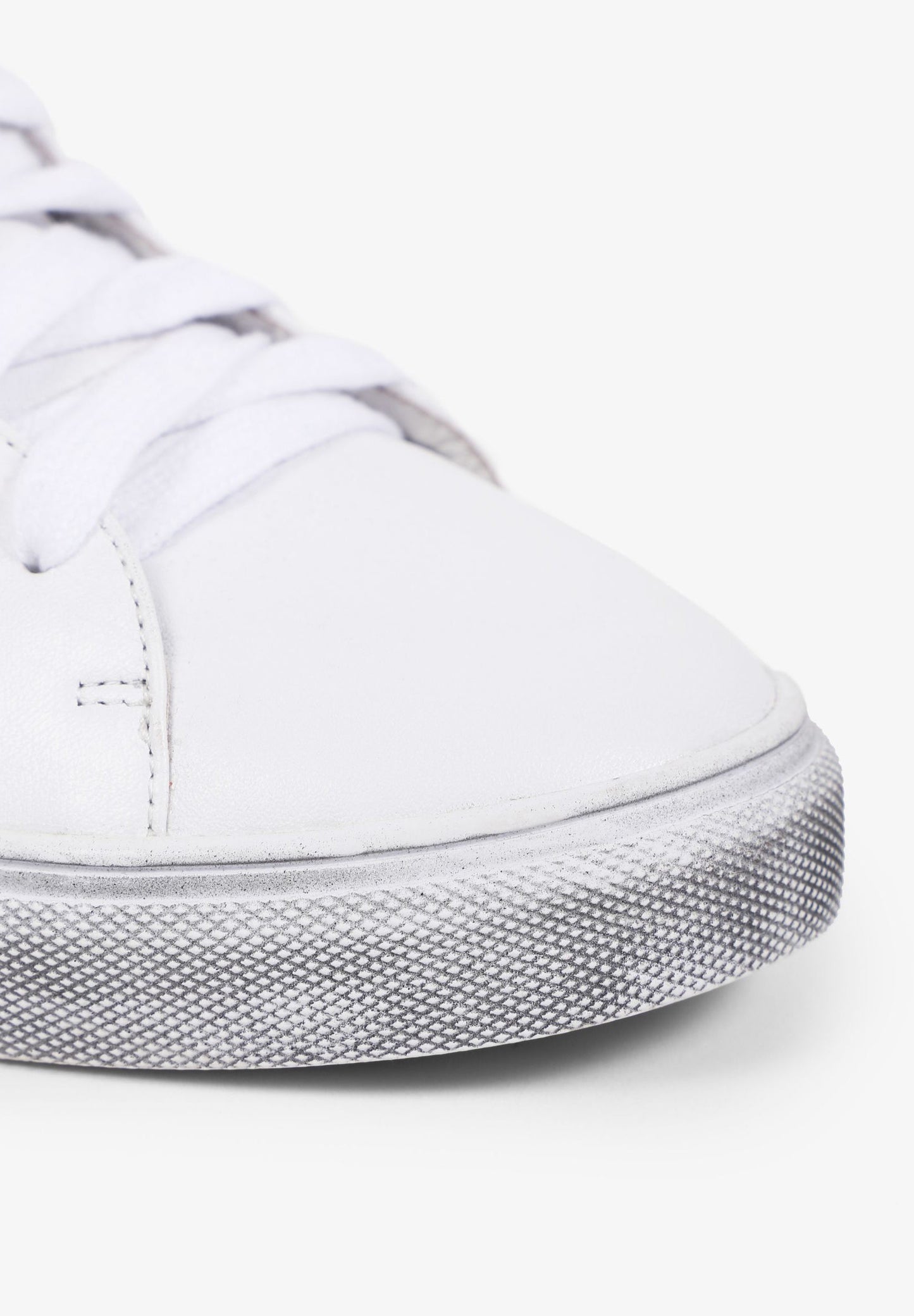 ZAPATILLAS TACHUELAS