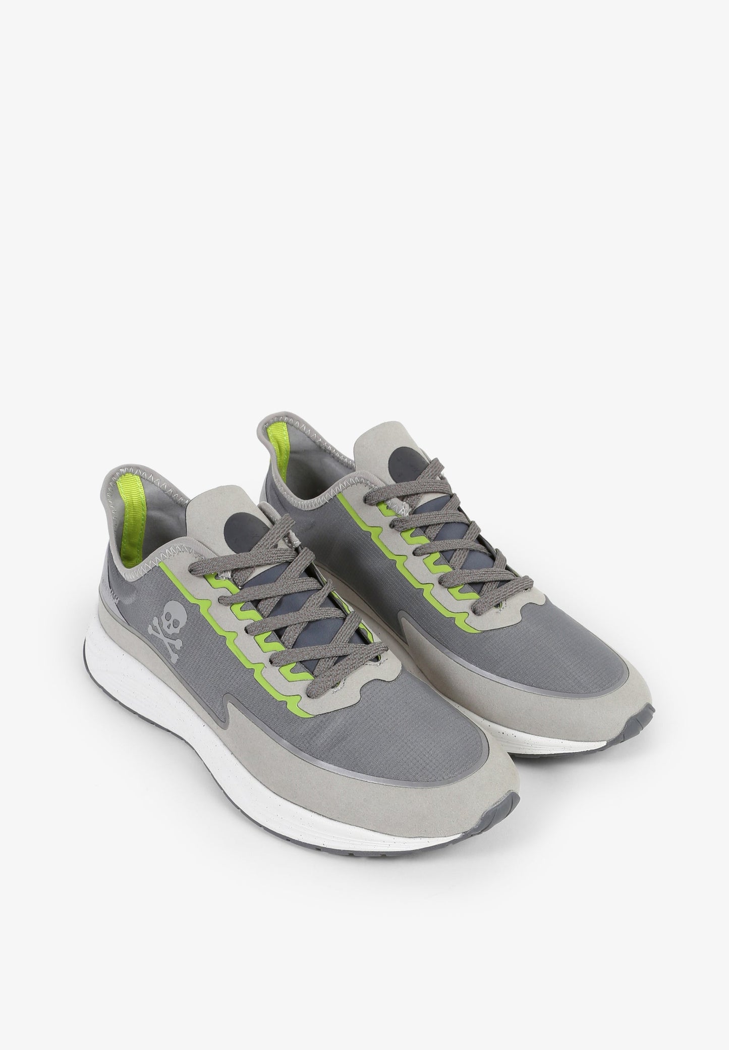 SNEAKERS DETALLES FLÚOR