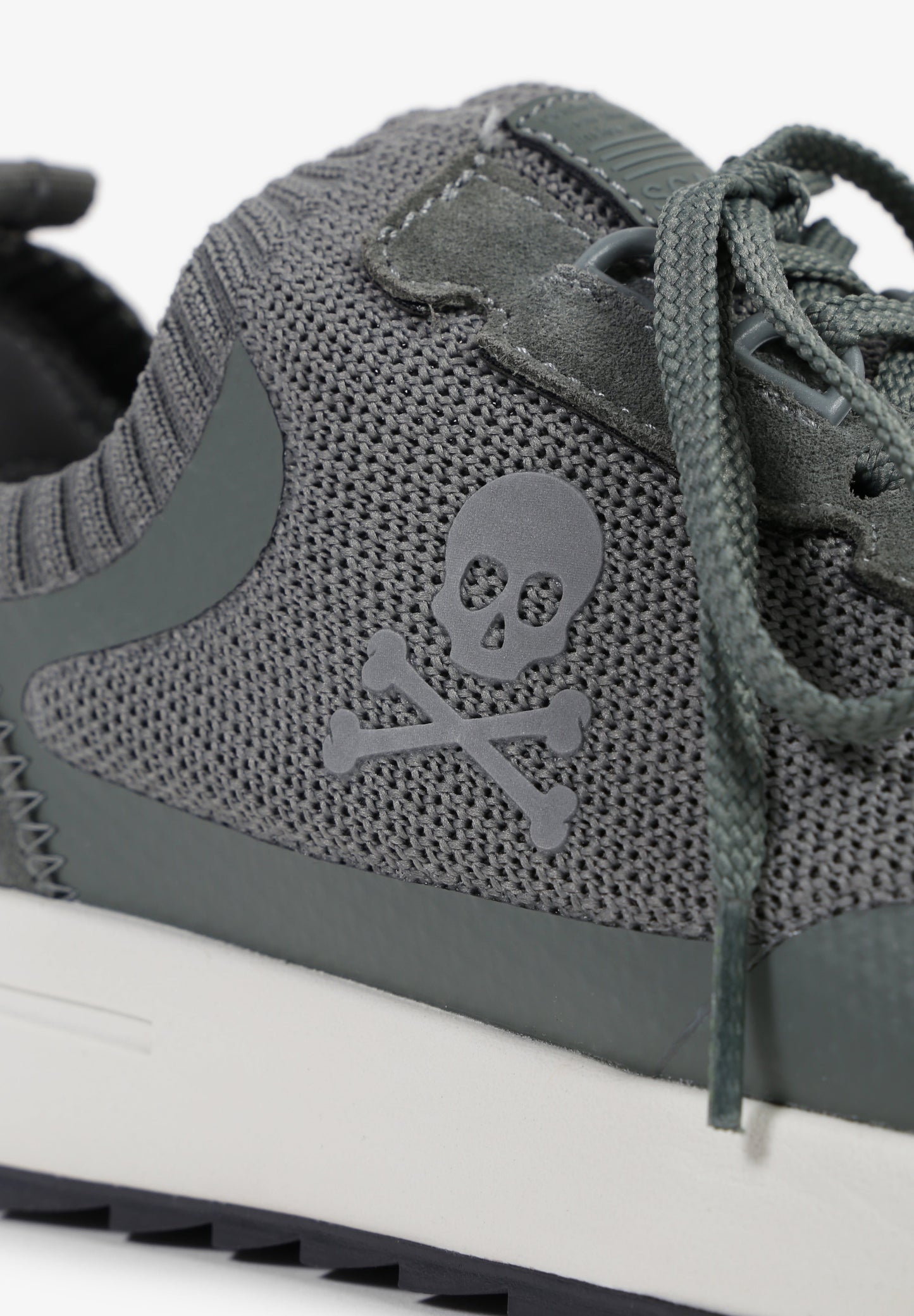 SNEAKERS KNIT LIGERAS