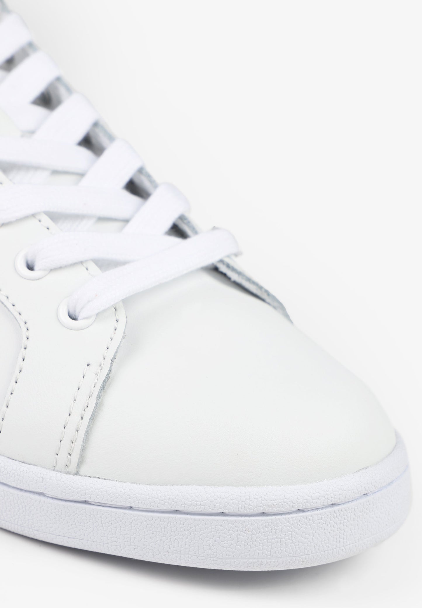 SNEAKERS DETALLE CONTRASTE