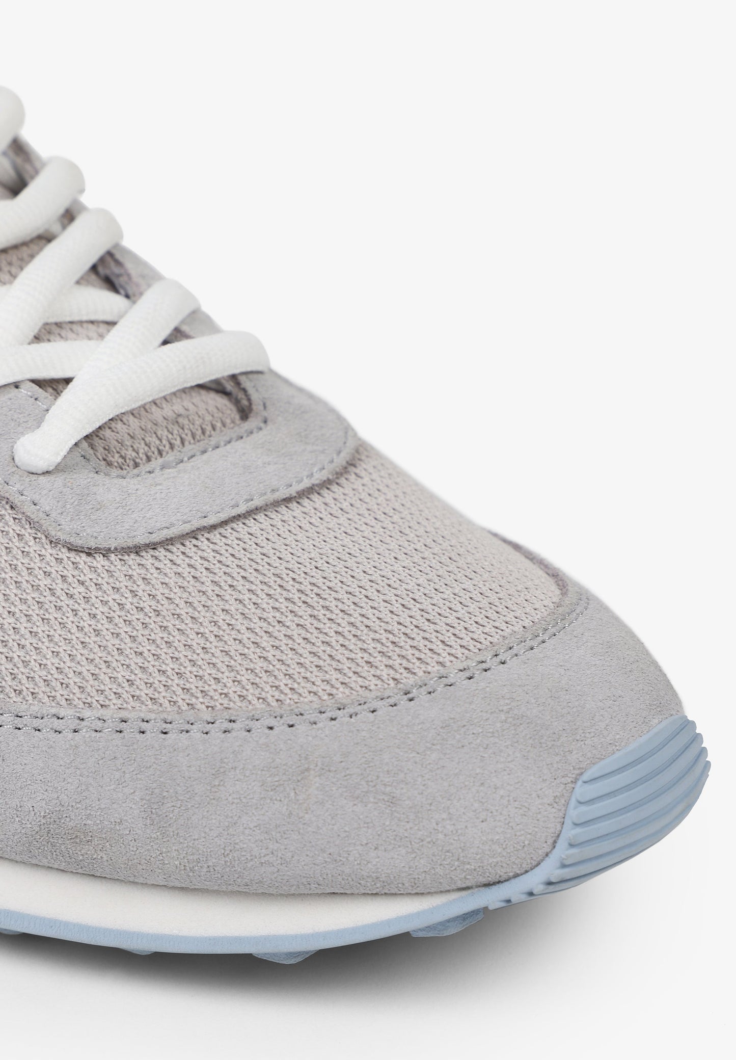 SNEAKERS INSIGNIA SCALPERS