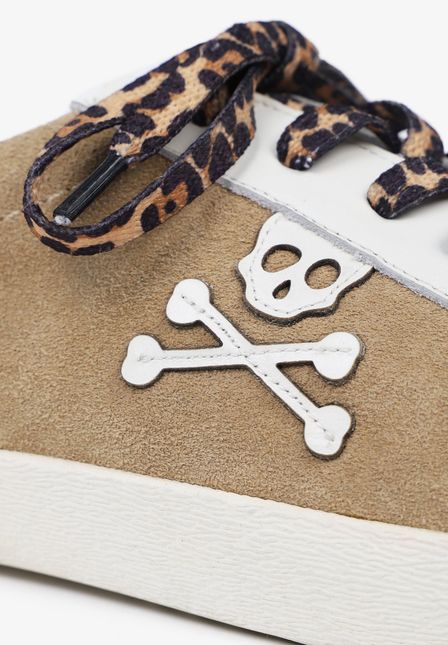 ZAPATILLAS CORDONES ANIMAL PRINT