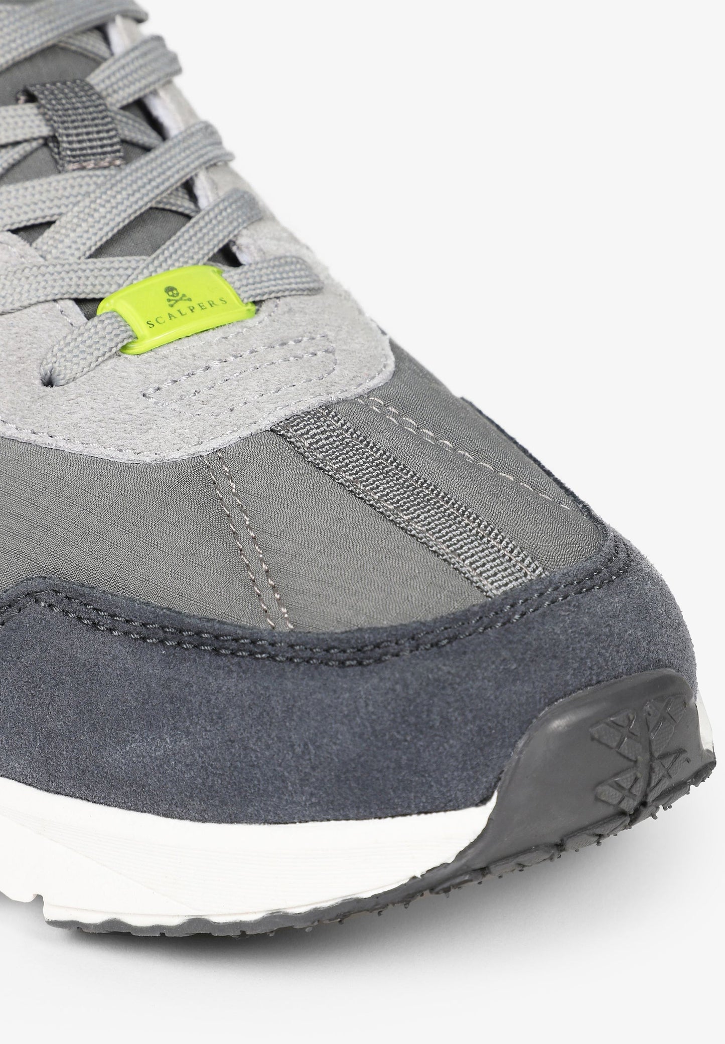 SNEAKERS CONFORT CALAVERA