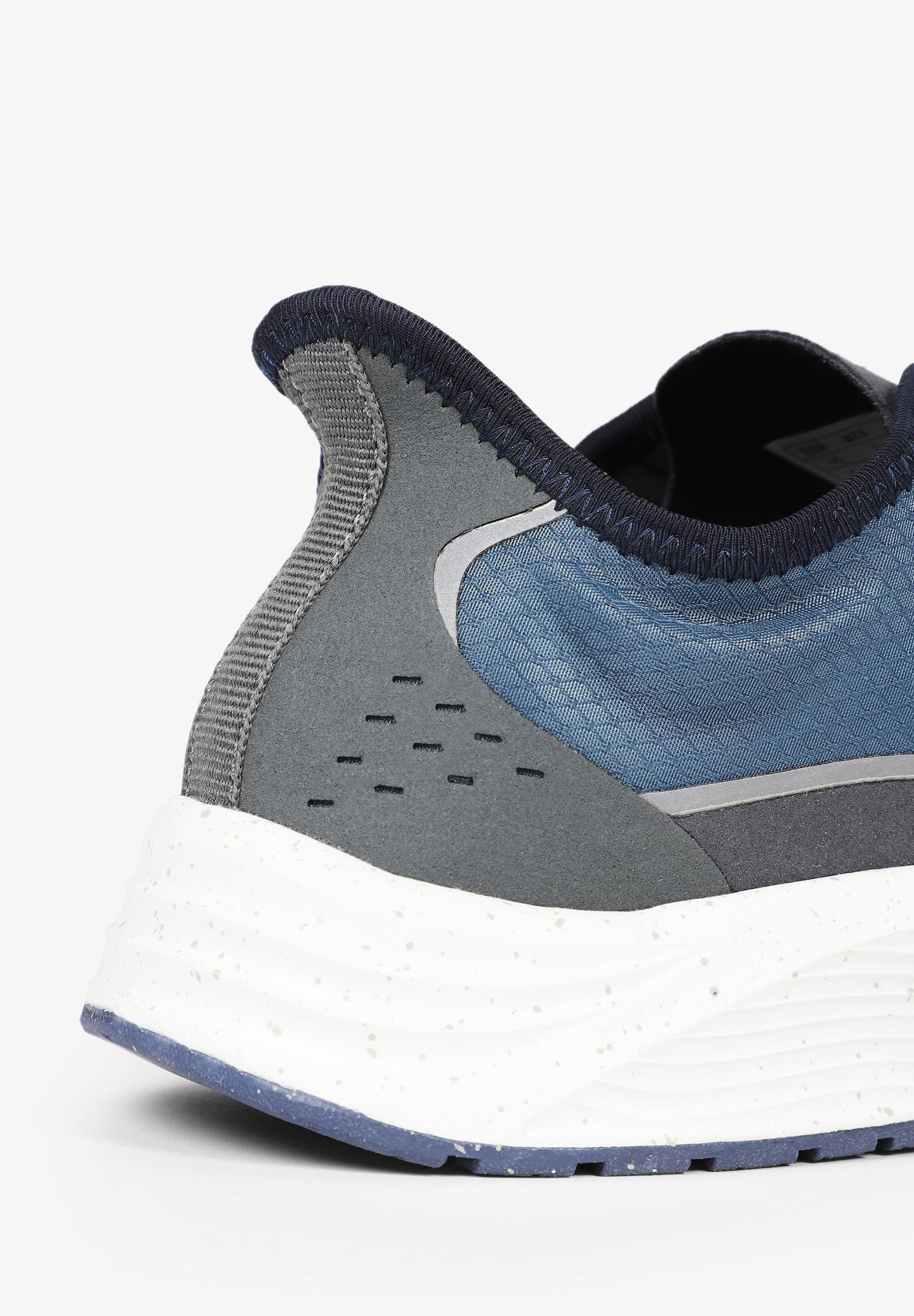 SNEAKERS TÉCNICAS TRAIL