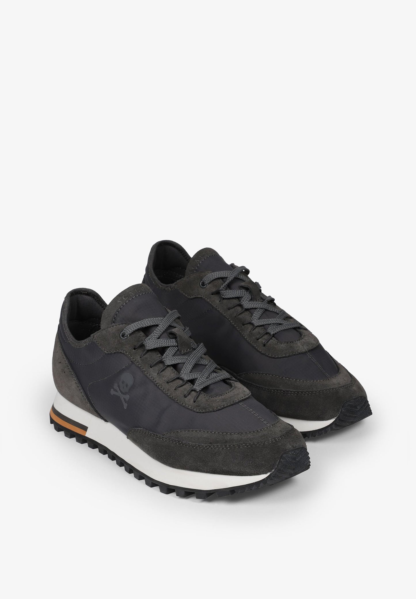 SNEAKERS LIGERAS DETALLE SUELA