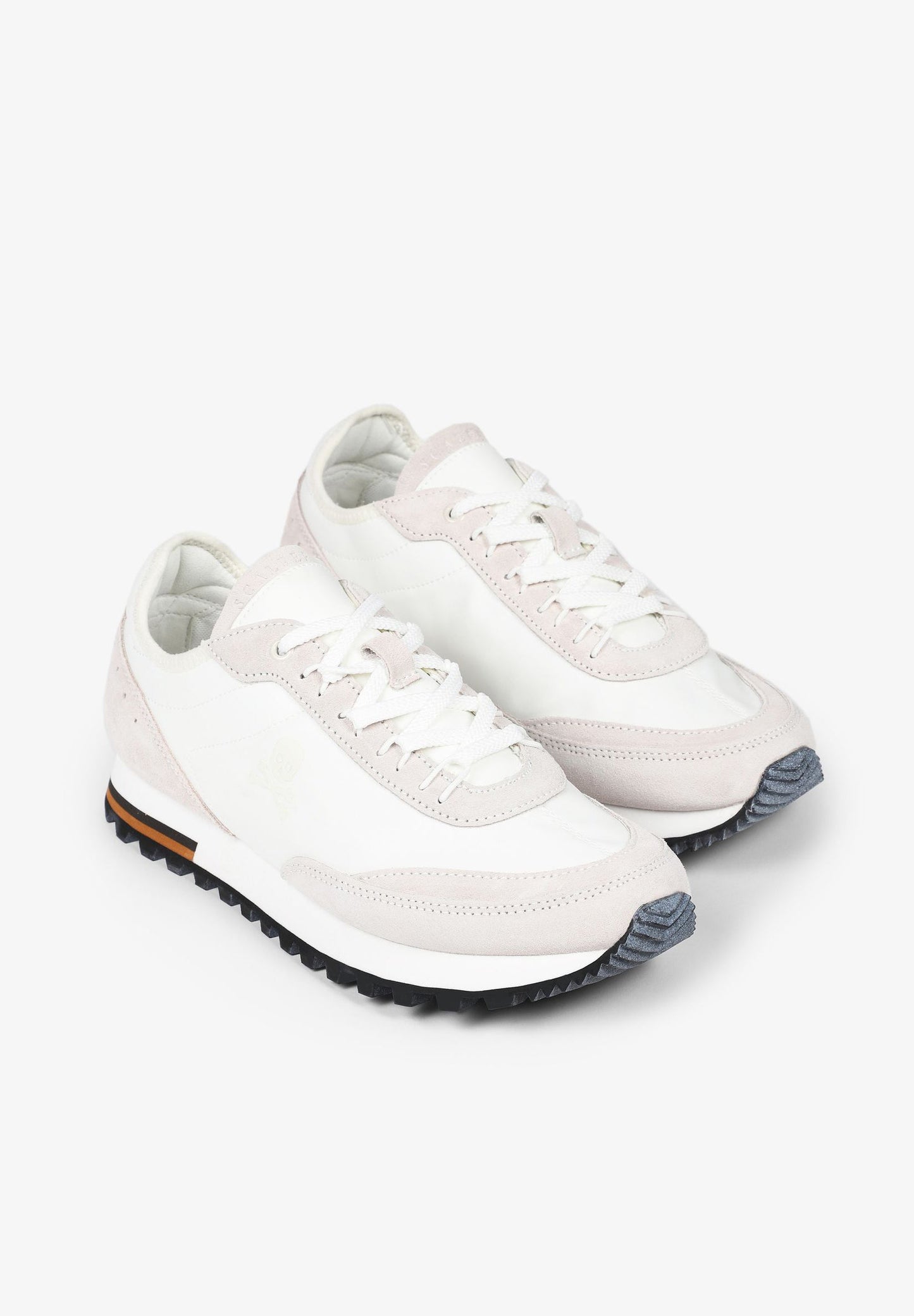 SNEAKERS LIGERAS DETALLE SUELA