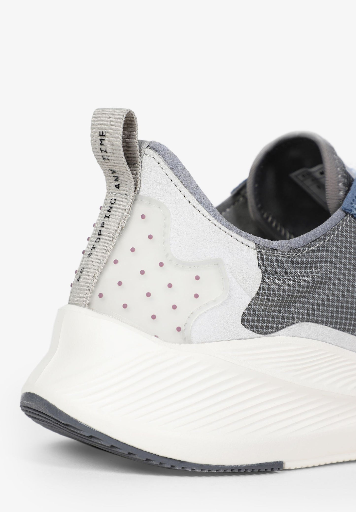 SNEAKERS CALAVERA TIRADOR