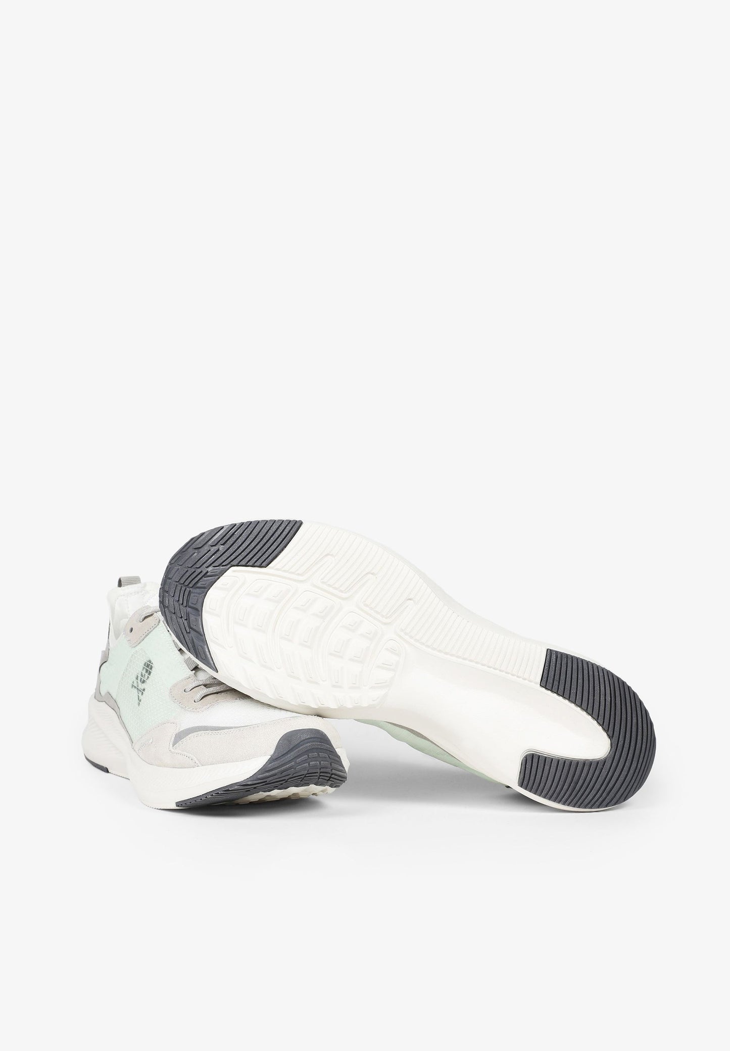 SNEAKERS CALAVERA TIRADOR