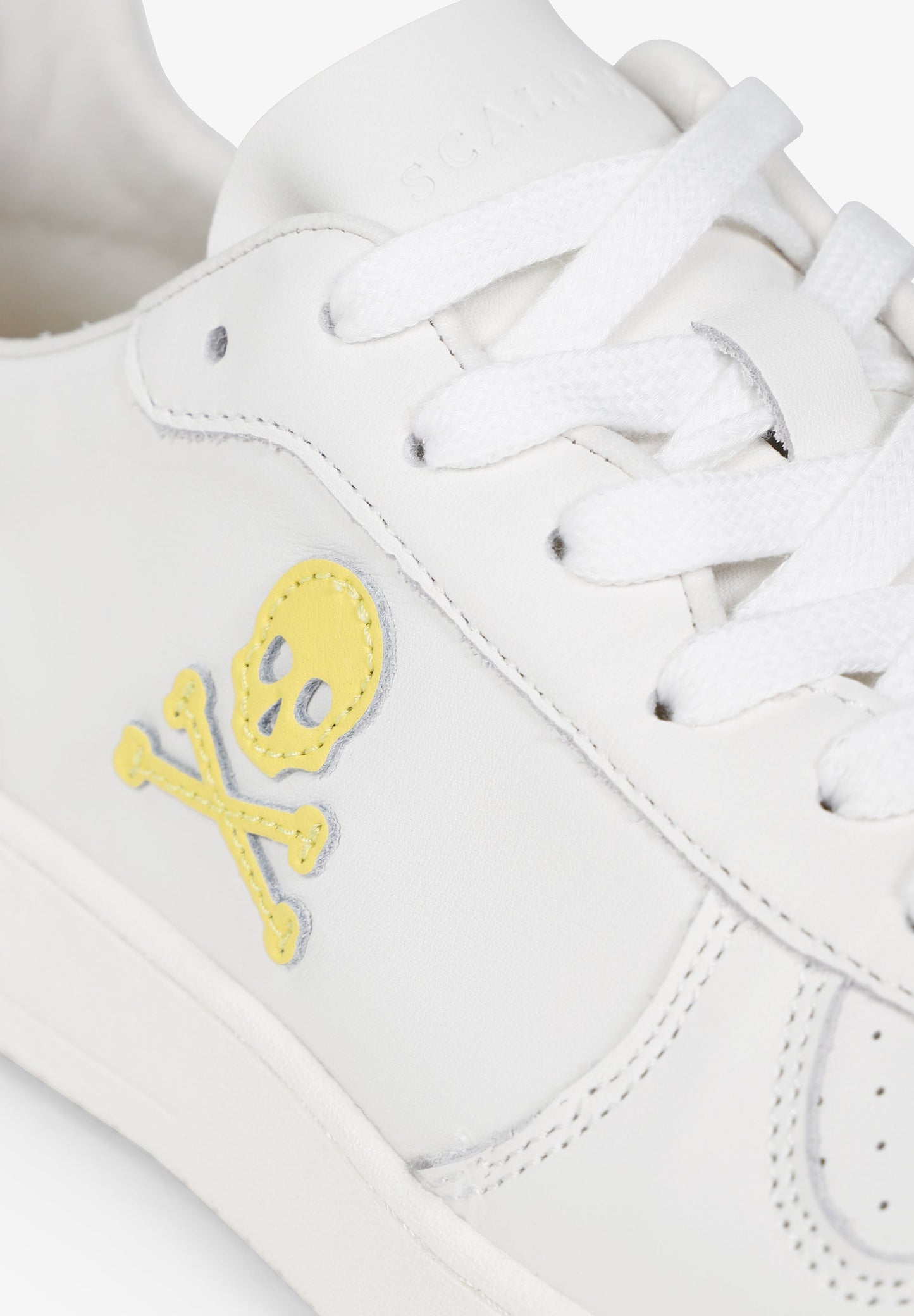 SNEAKERS PIEL DETALLE CONTRASTE