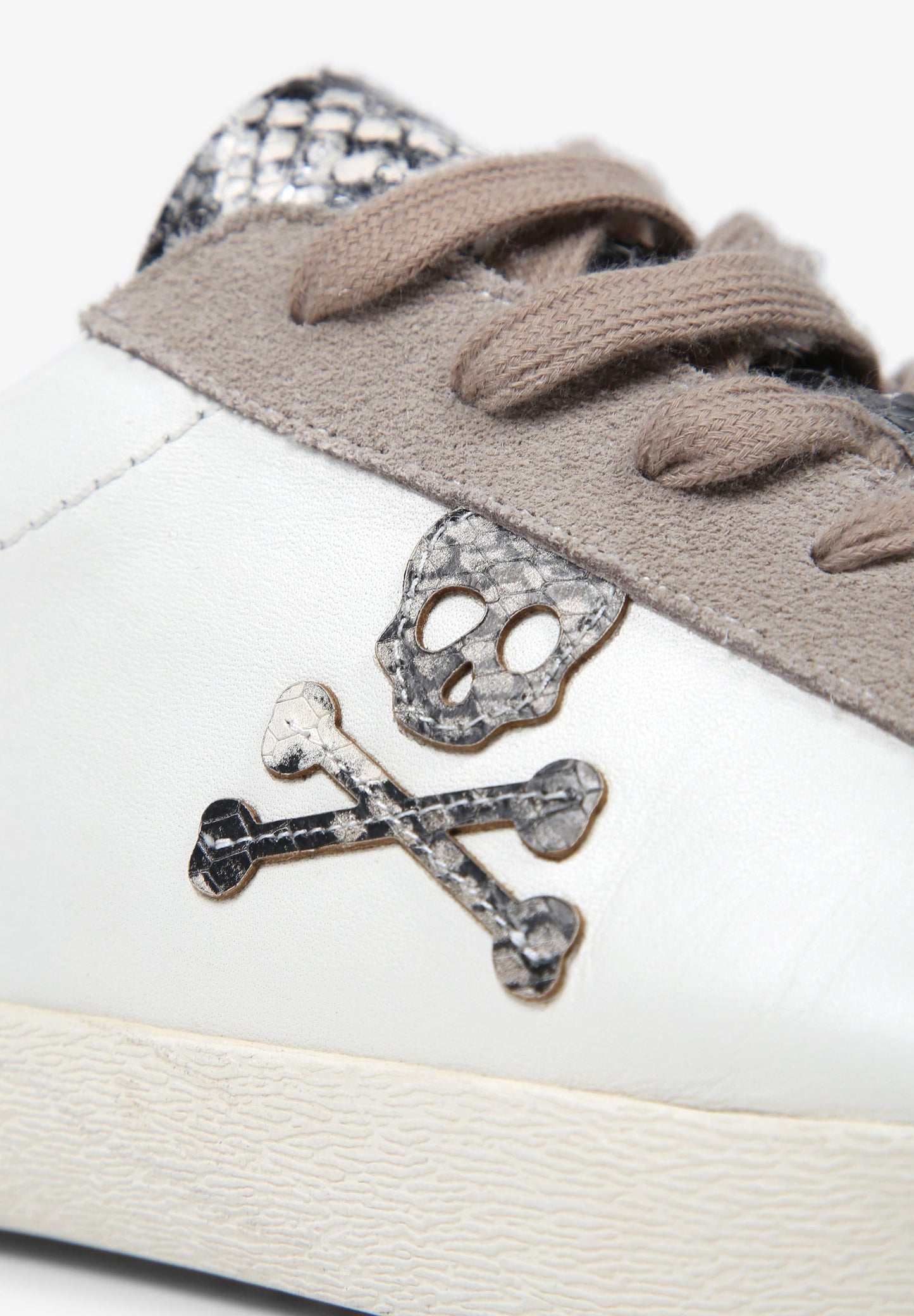 SNEAKERS BAJAS SERPIENTE