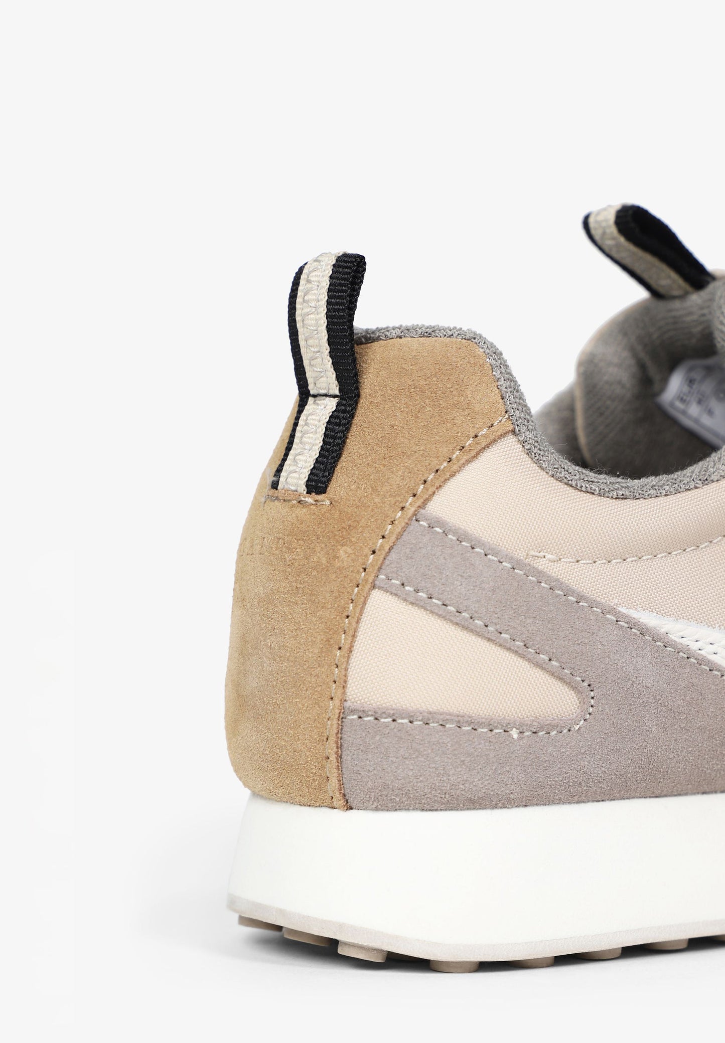 SNEAKERS SUELA ANCHA