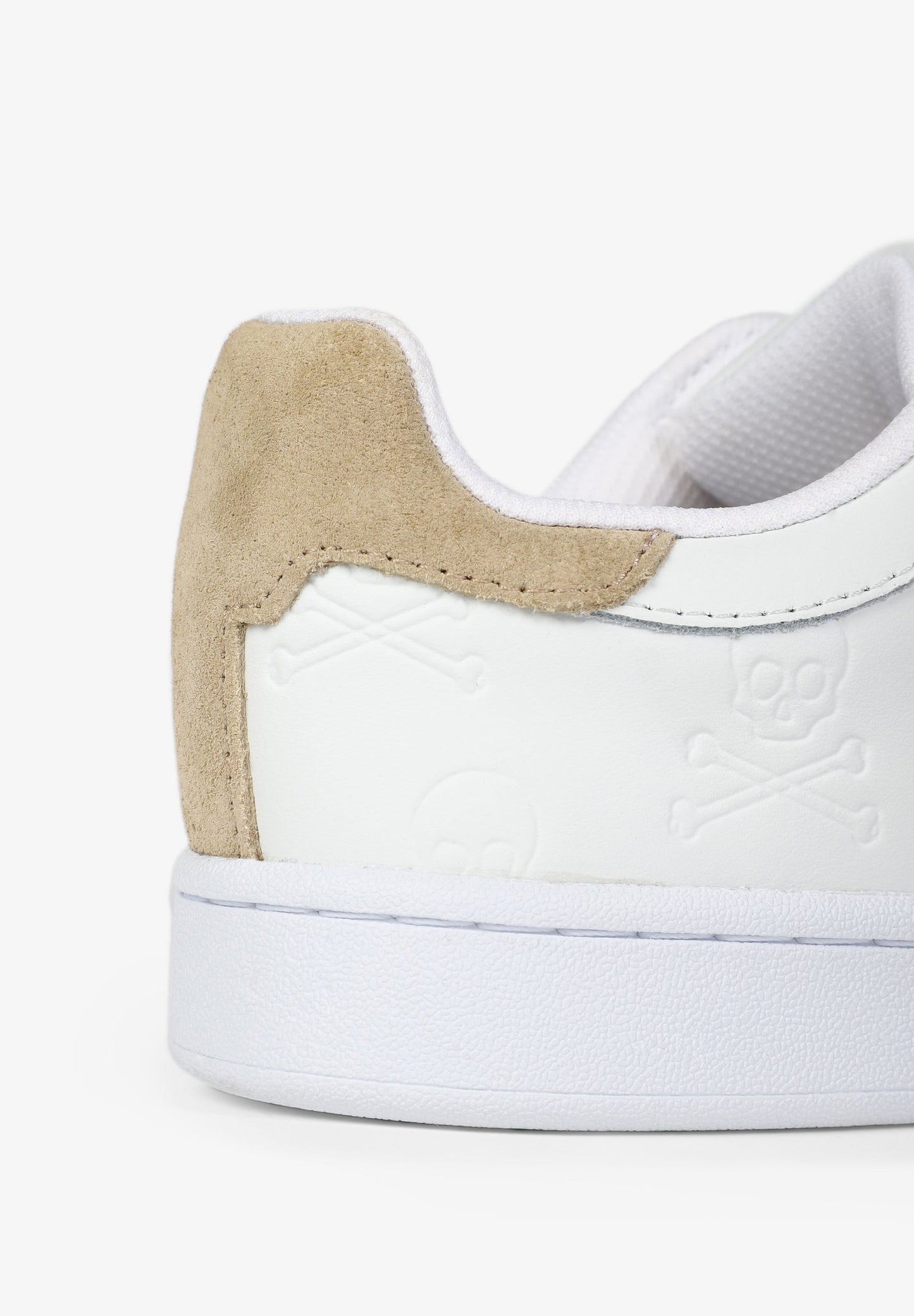 SNEAKERS DETALLE ANTE