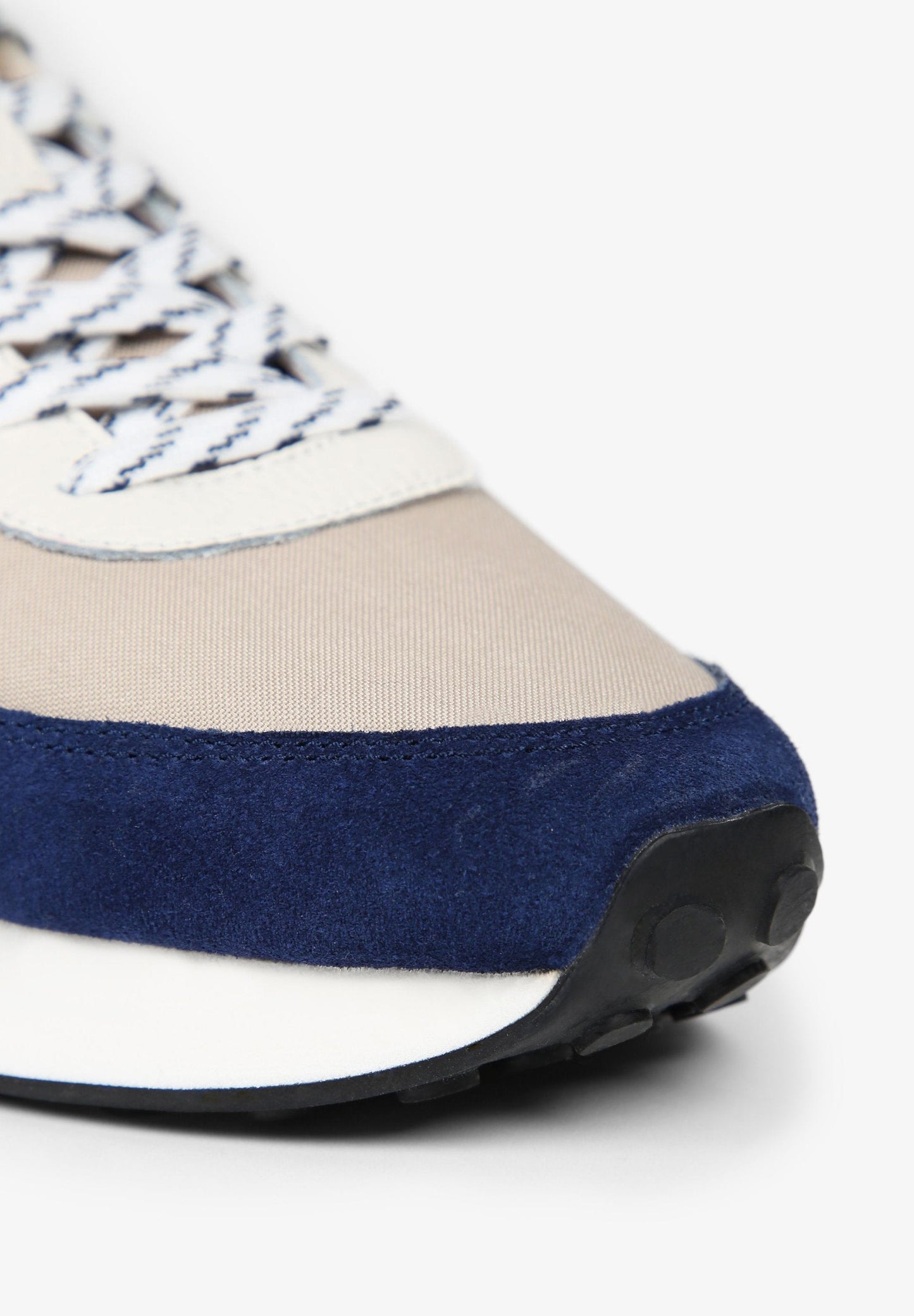 SNEAKERS SUELA ANCHA