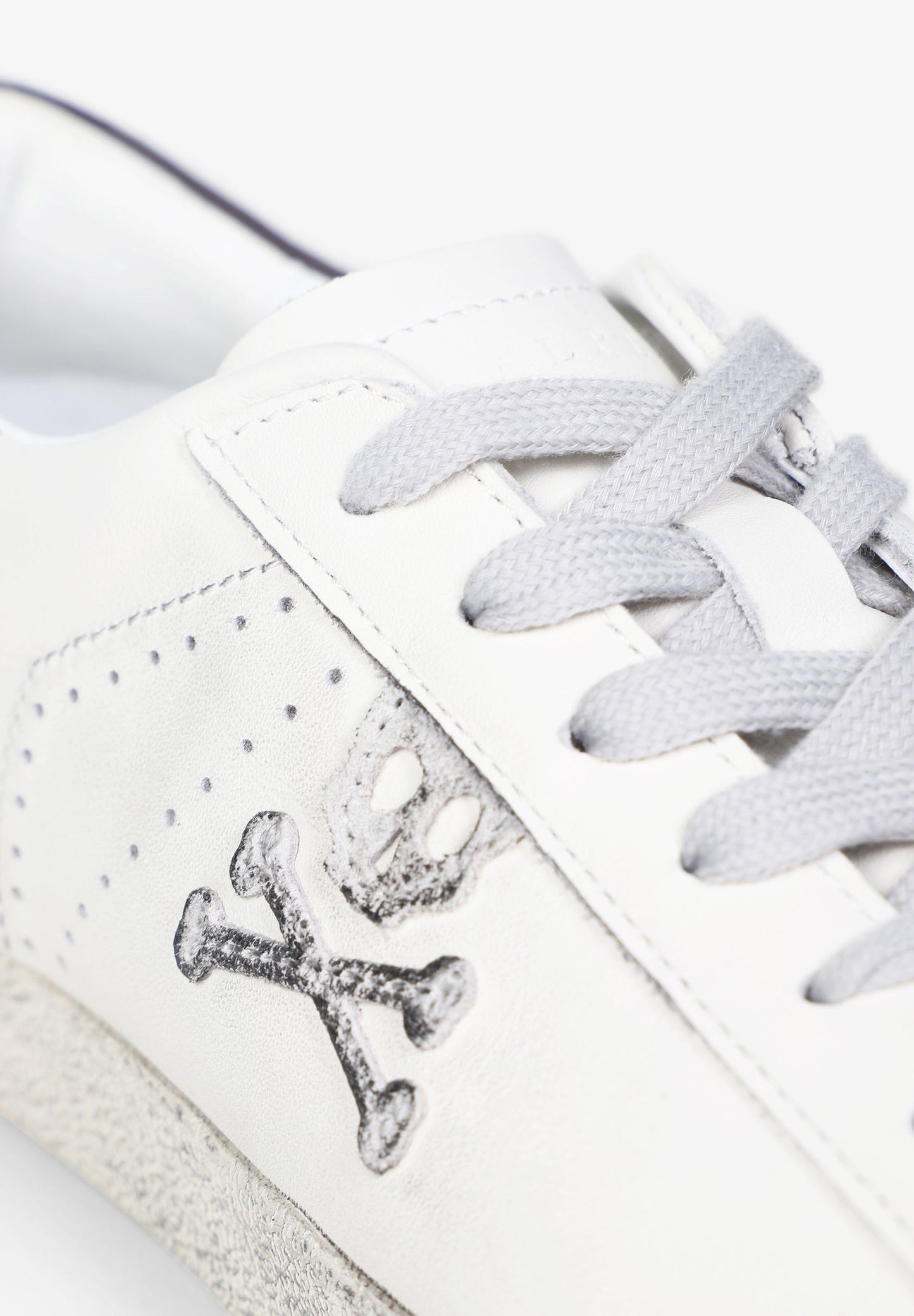 SNEAKERS BAJAS ENVEJECIDAS