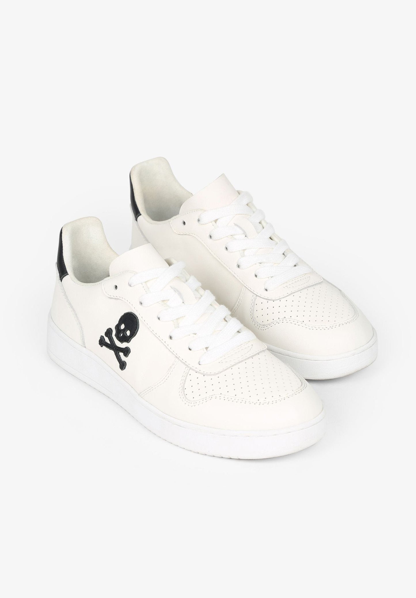 SNEAKERS DETALLE CONTRASTE