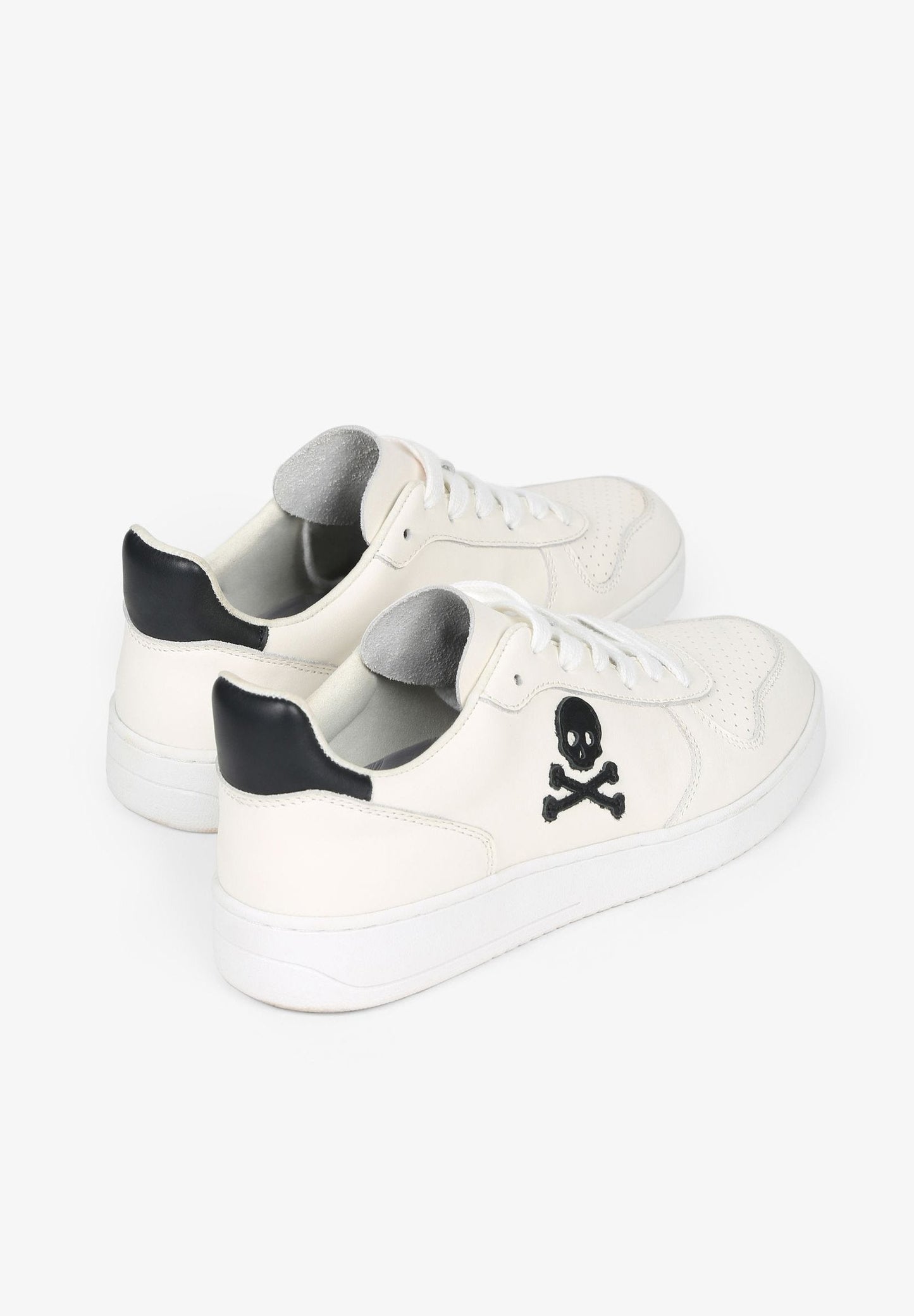 SNEAKERS DETALLE CONTRASTE