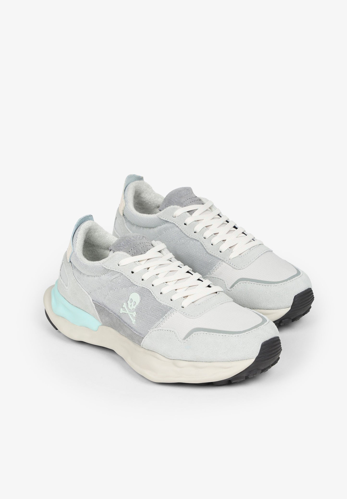 SNEAKERS PREMIUM DETALLES