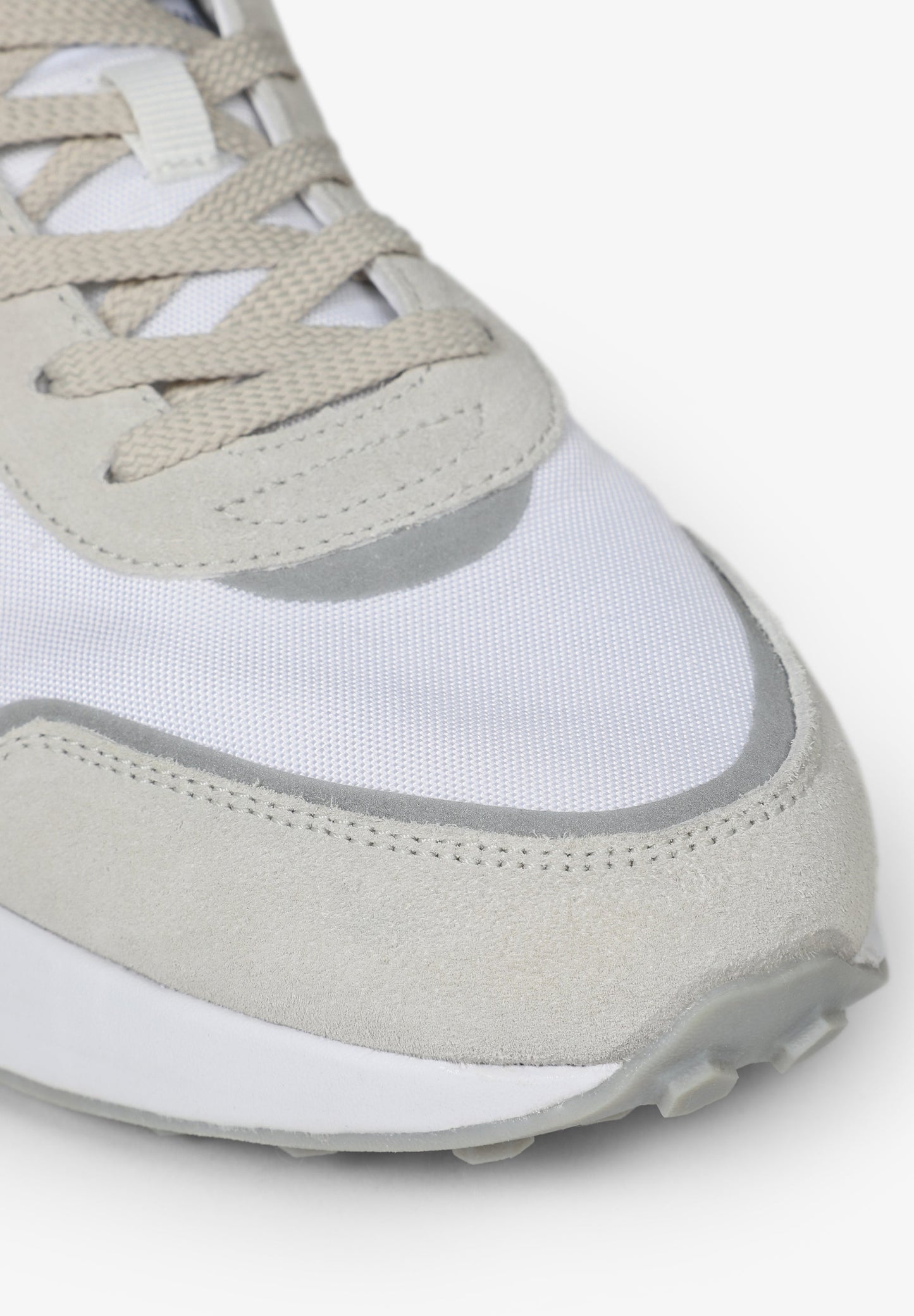 SNEAKERS SUELA ESPECIAL DETALLES