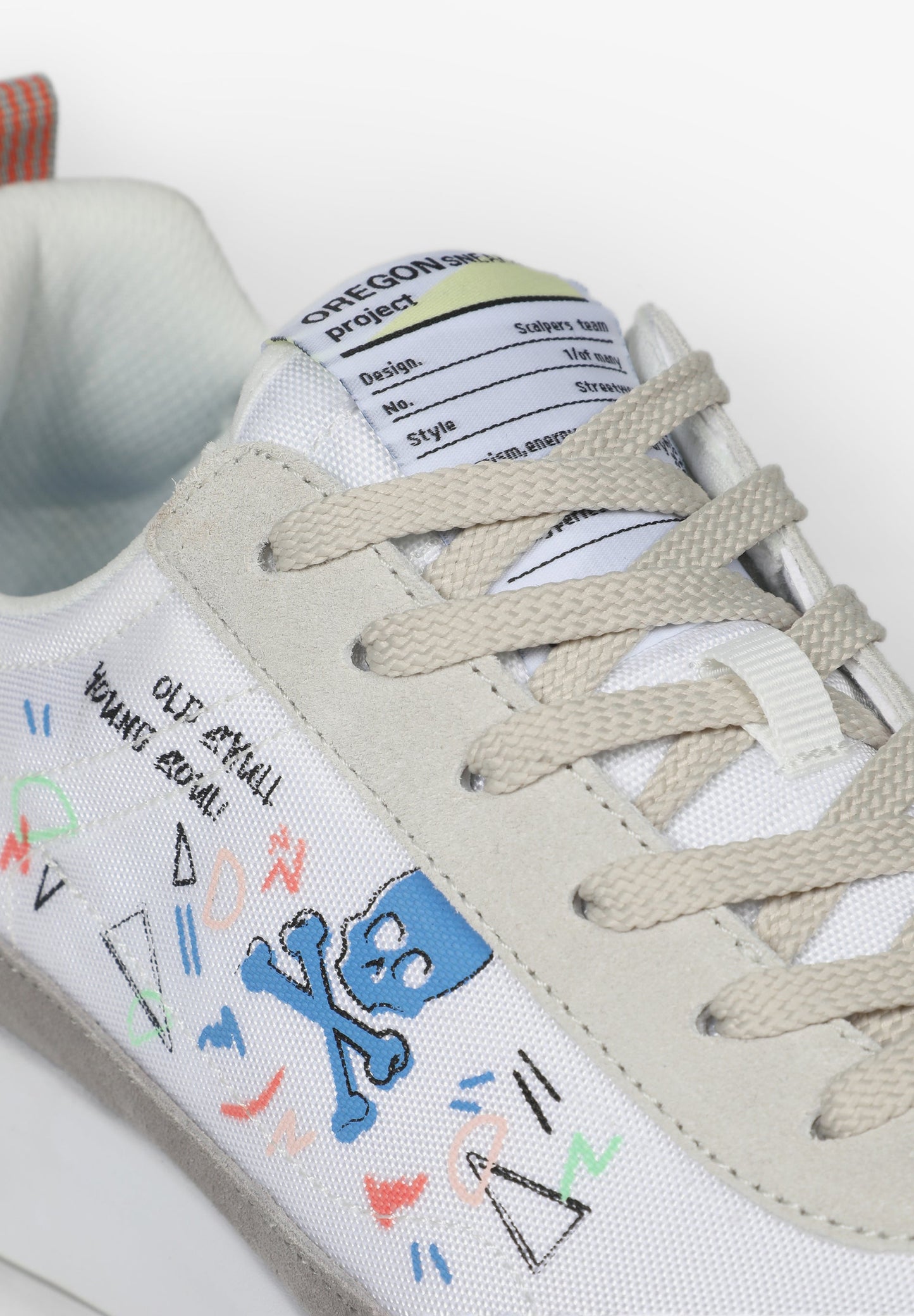 SNEAKERS SUELA ESPECIAL DETALLES