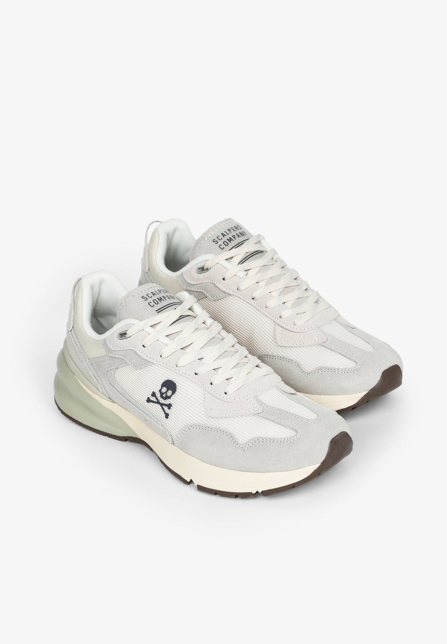 SNEAKERS TALÓN ENGOMADO