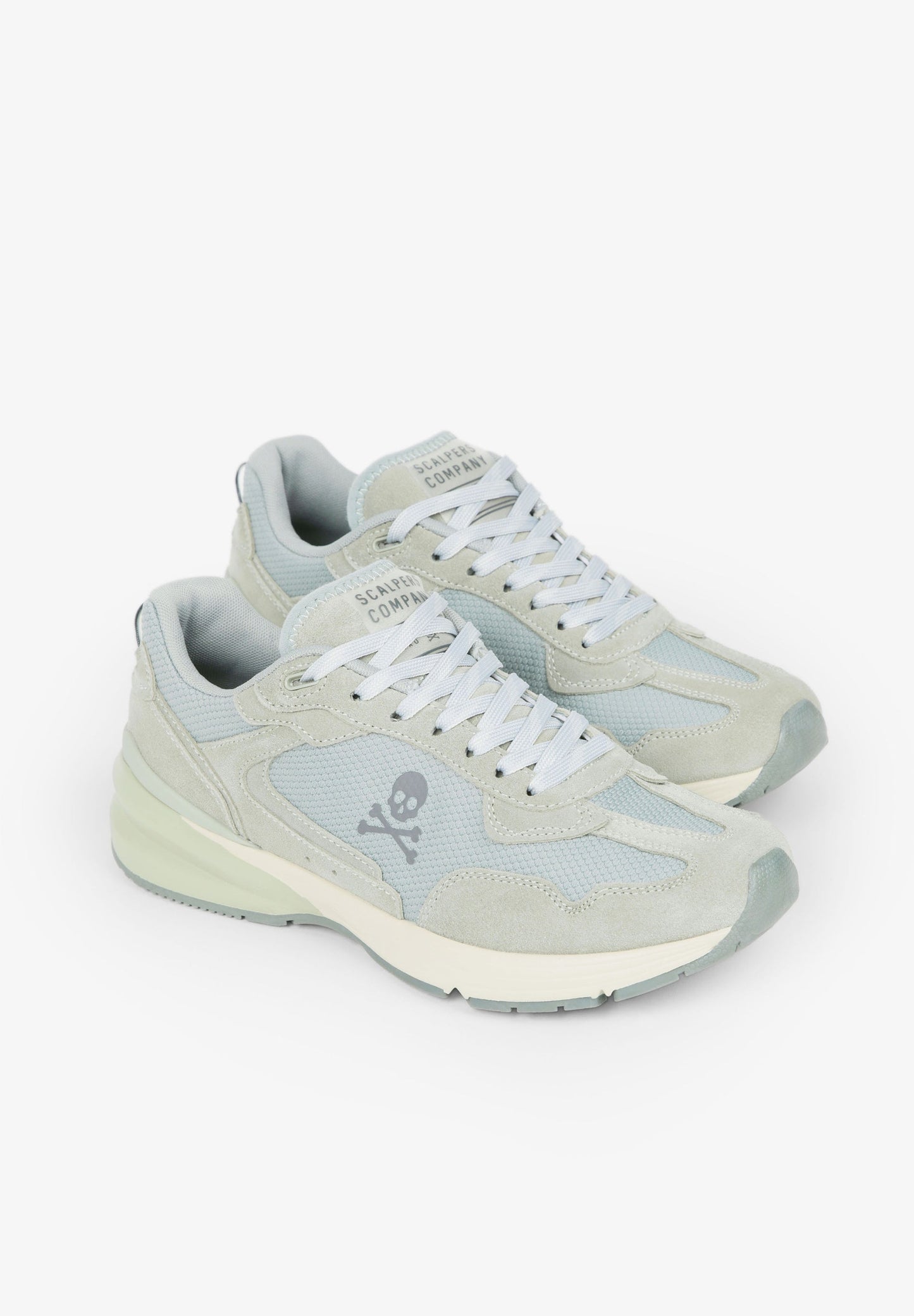 SNEAKERS TALÓN ENGOMADO