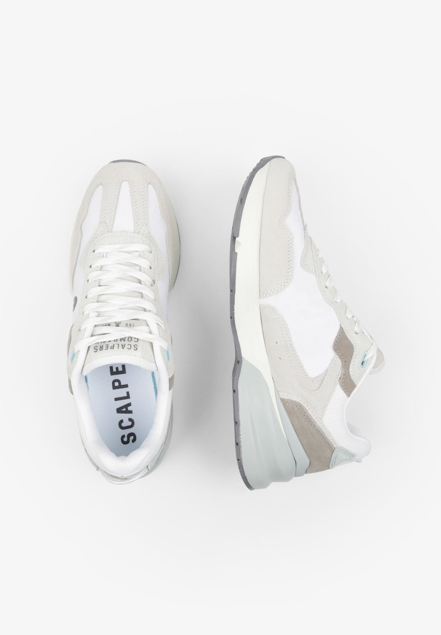 SNEAKERS TALÓN ENGOMADO