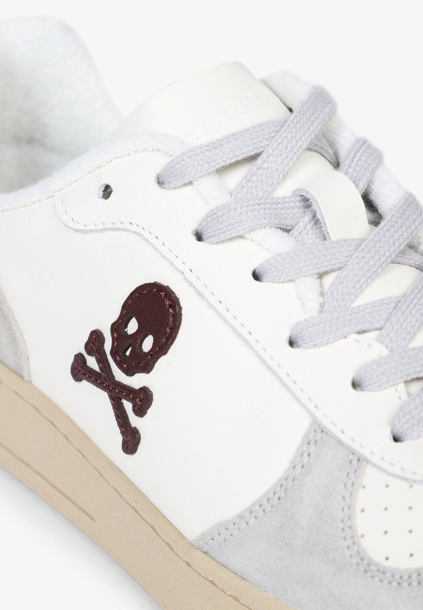 SNEAKERS PIEL DETALLE CONTRASTE