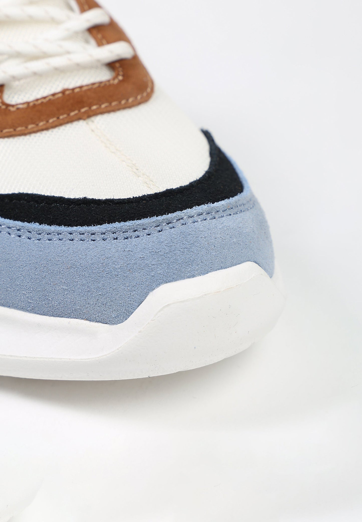 SNEAKERS SUELA ANCHA