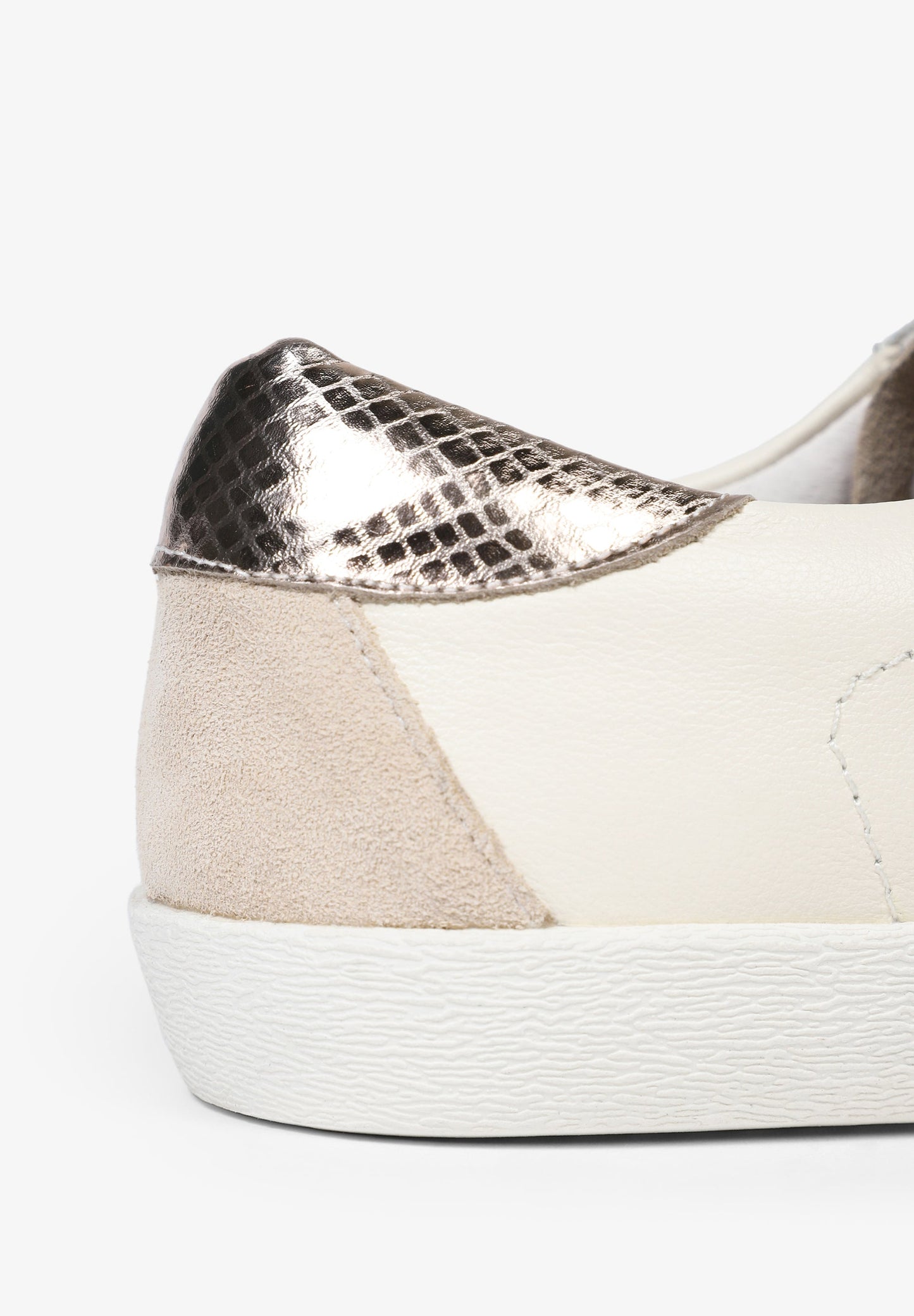 SNEAKERS BAJAS CALAVERA LATERAL