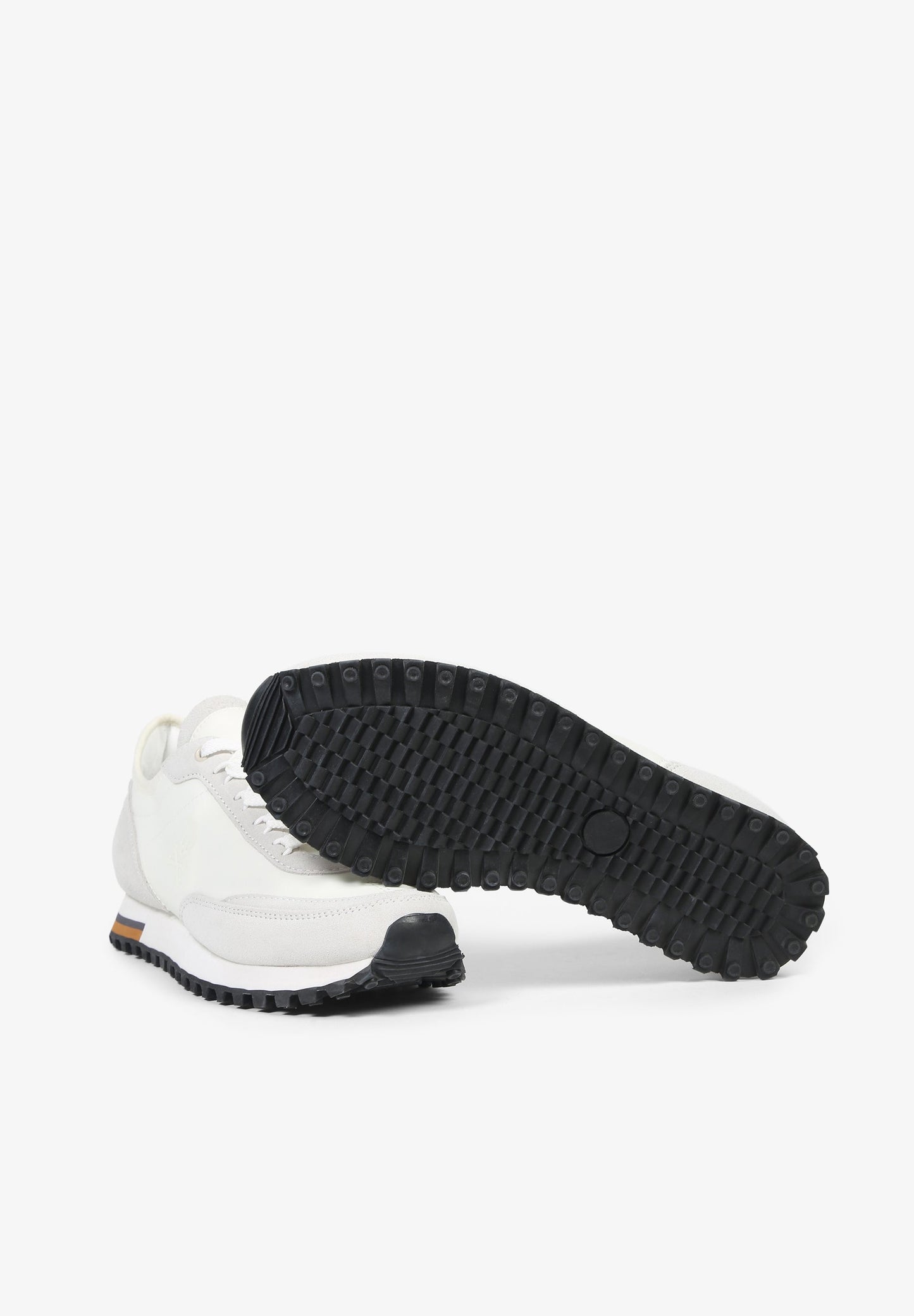 SNEAKERS LIGERAS DETALLE SUELA