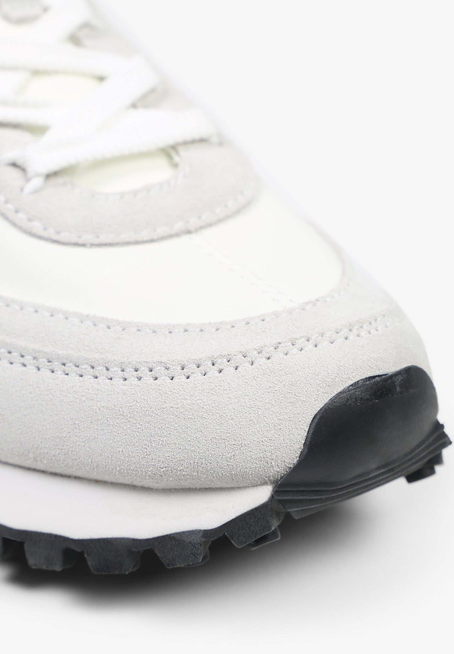 SNEAKERS LIGERAS DETALLE SUELA