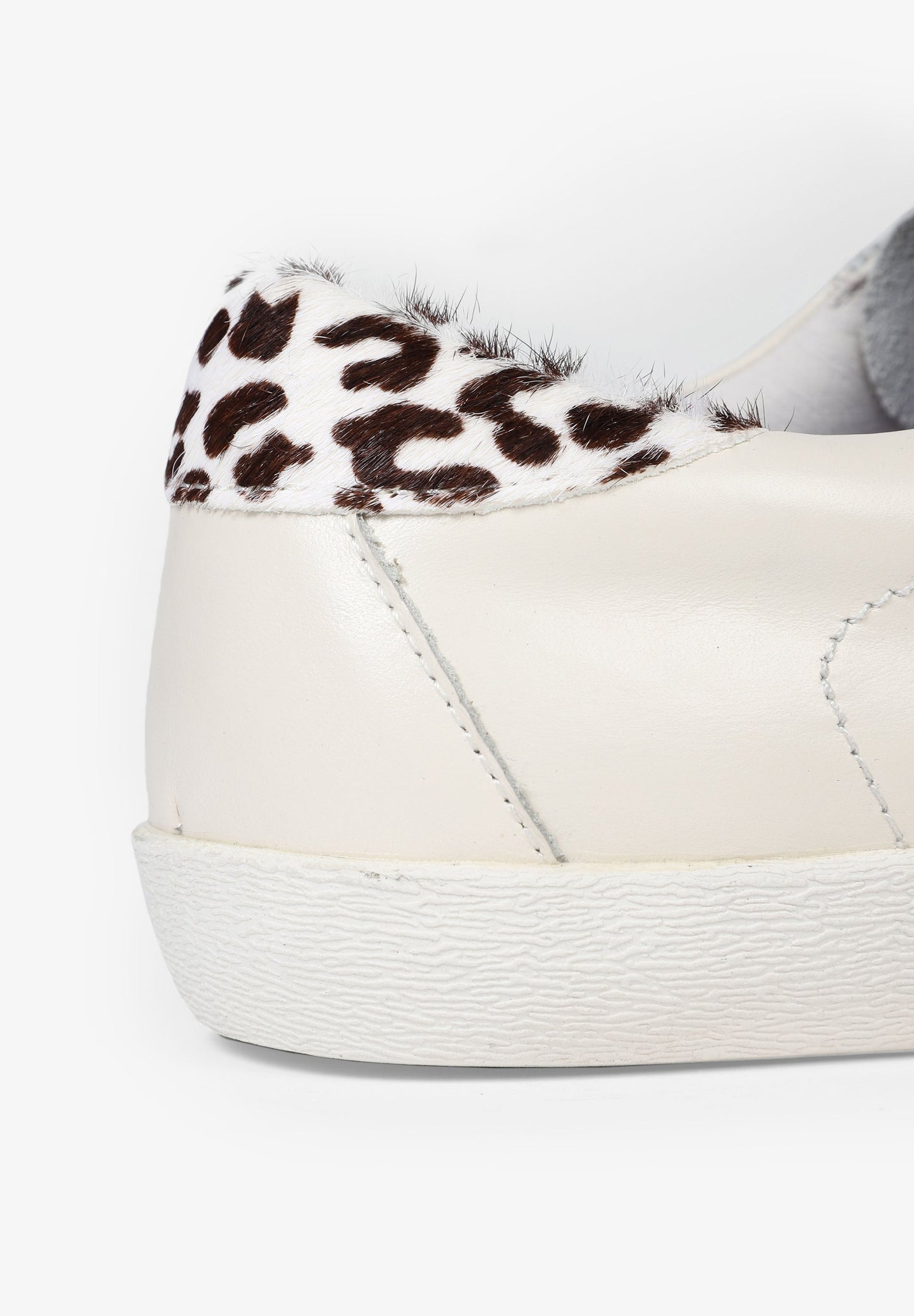 SNEAKERS BAJAS ANIMAL PRINT